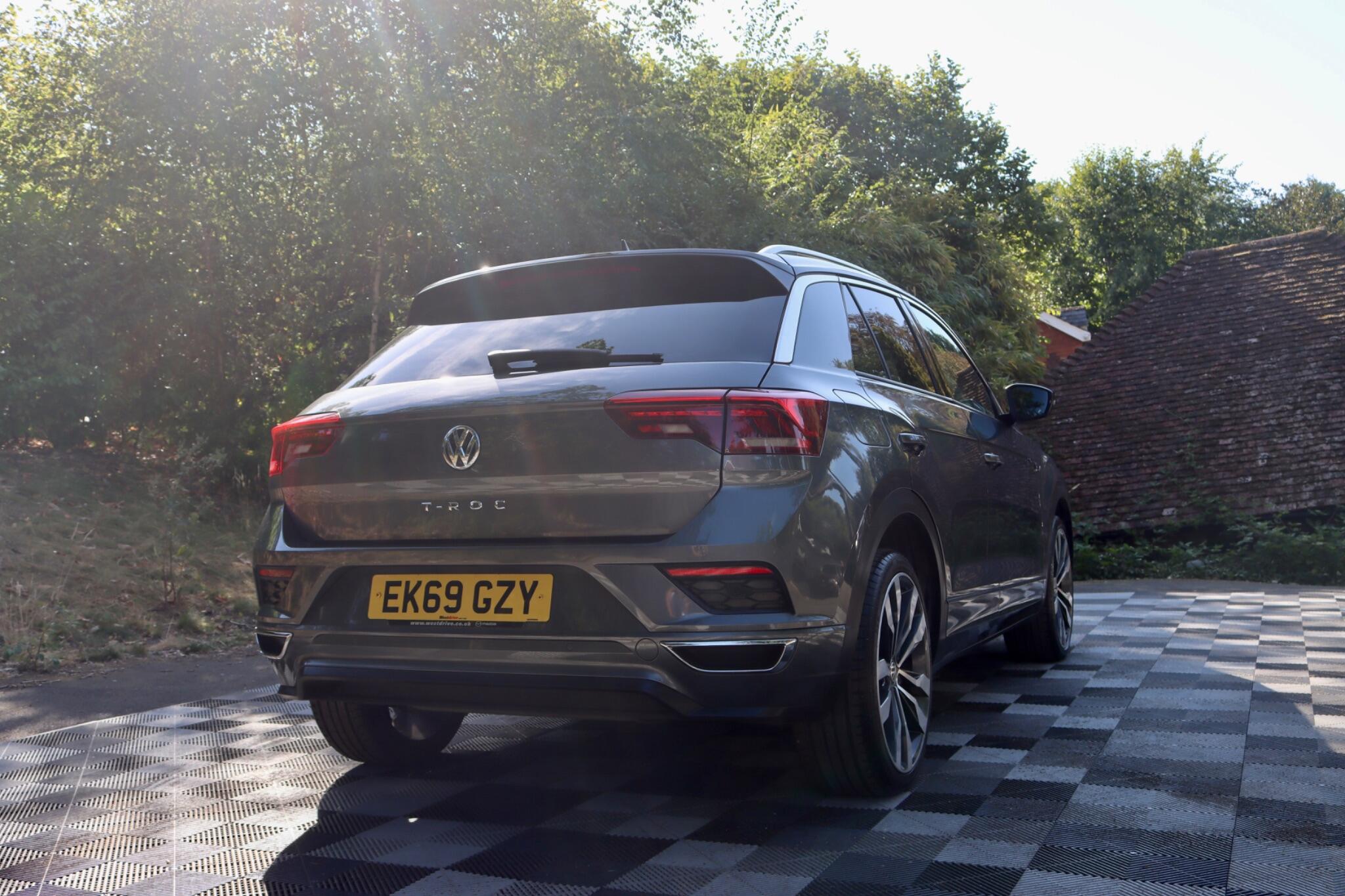 Volkswagen T-Roc view 24