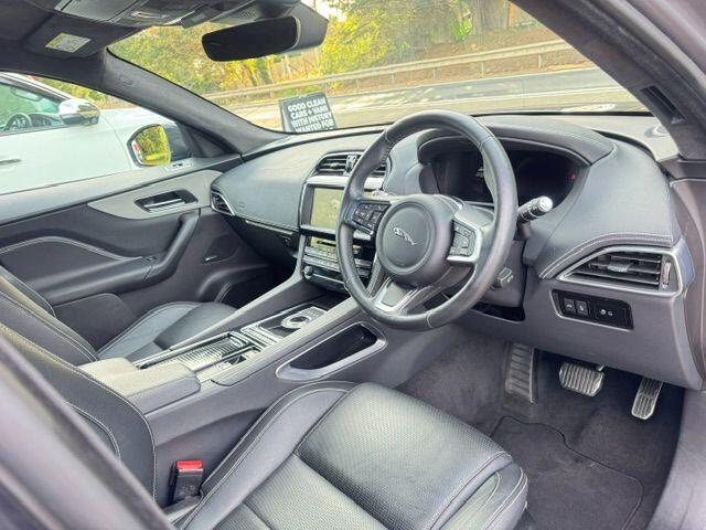 Jaguar F-Pace view 45