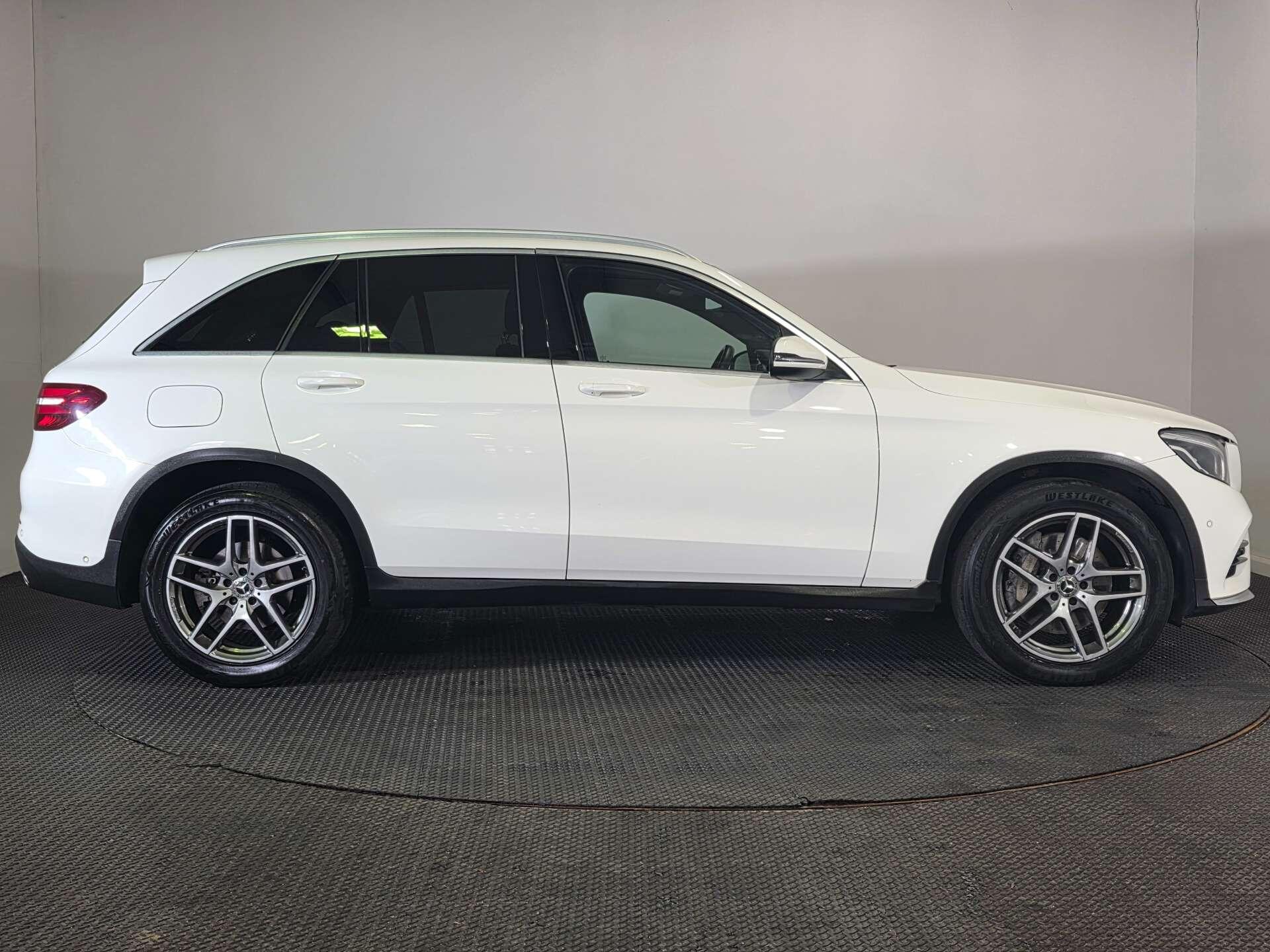 Mercedes-Benz GLC view 8