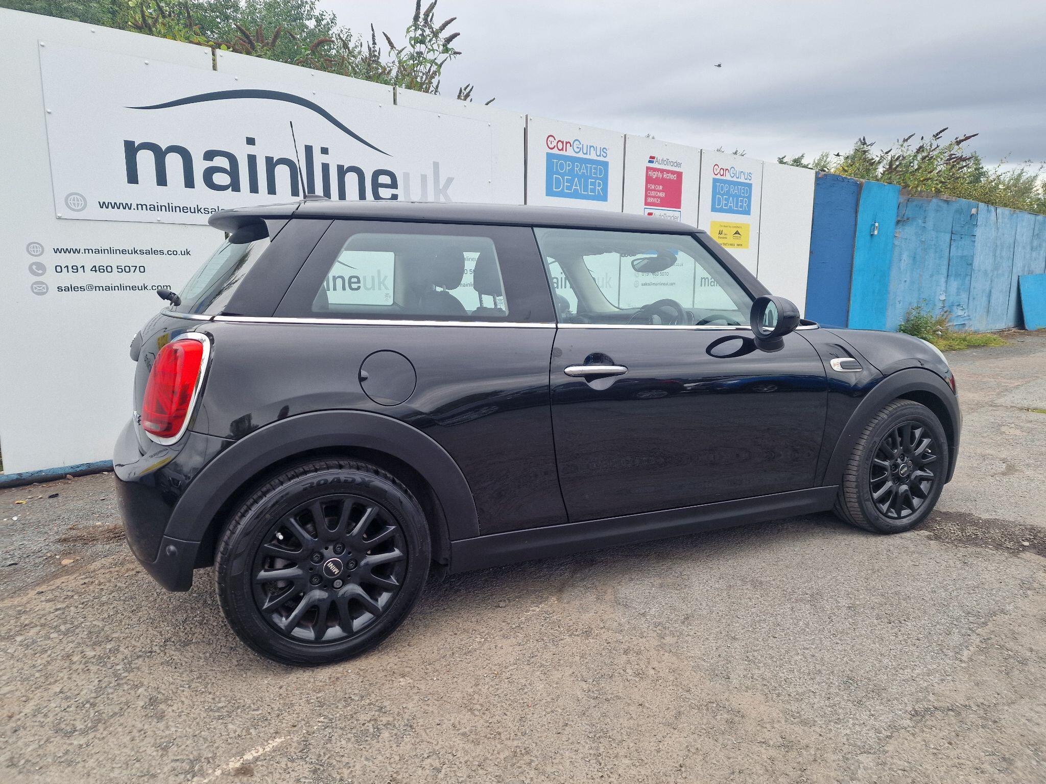 Mini Hatch view 25