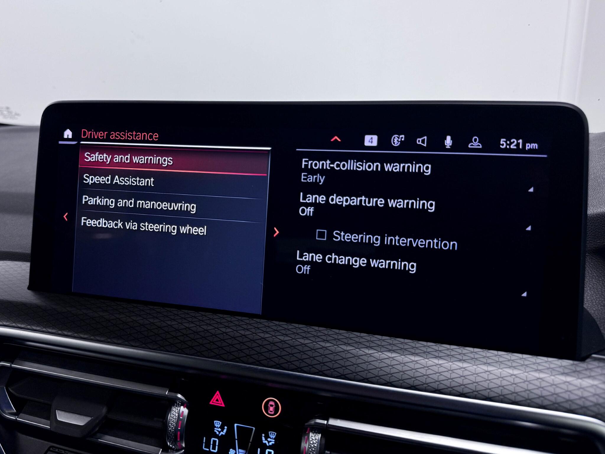 BMW X4 view 63