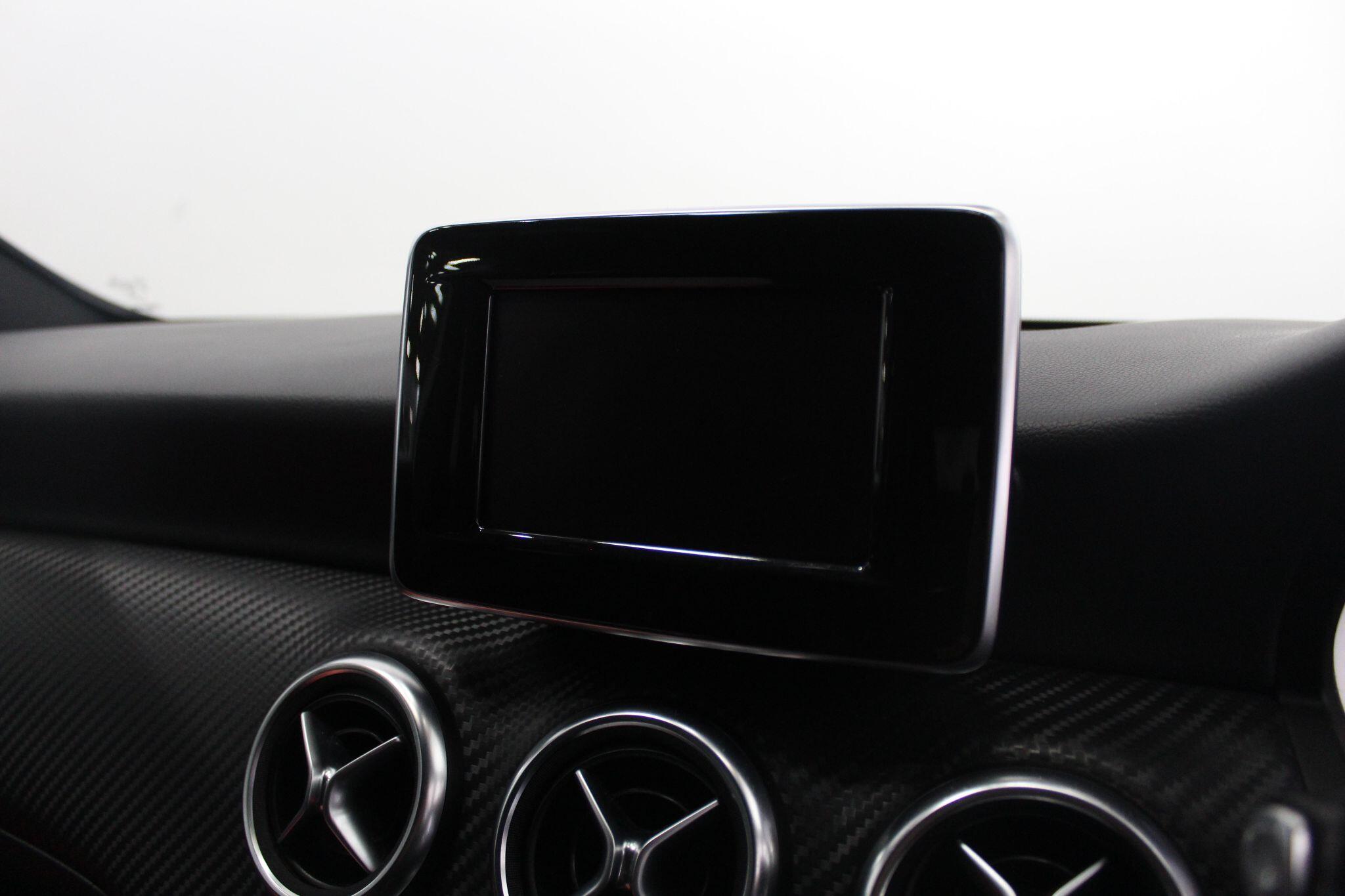 Mercedes-Benz A-Class view 36