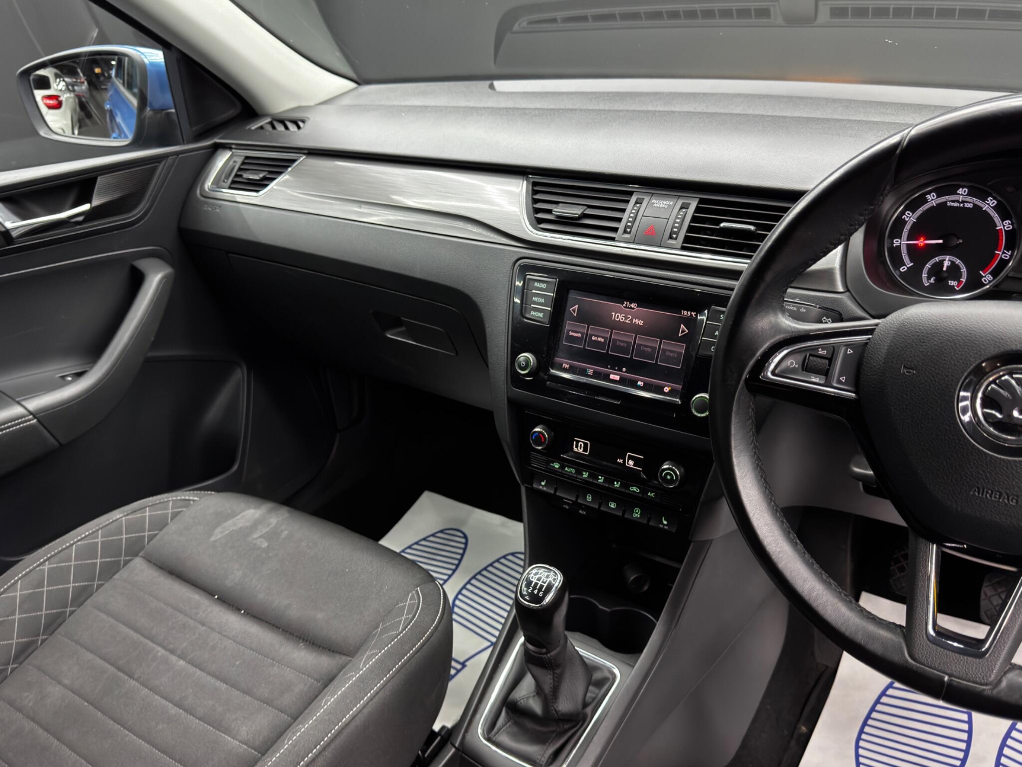 Skoda Rapid view 24