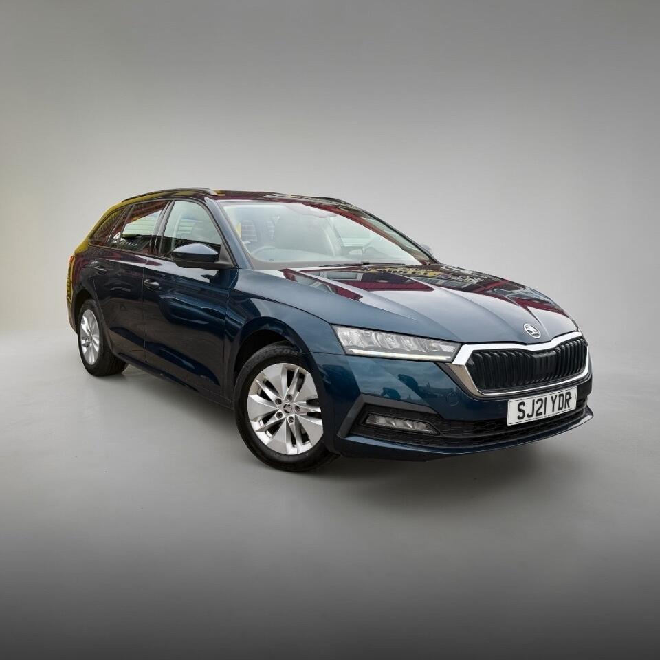 Skoda Octavia main image
