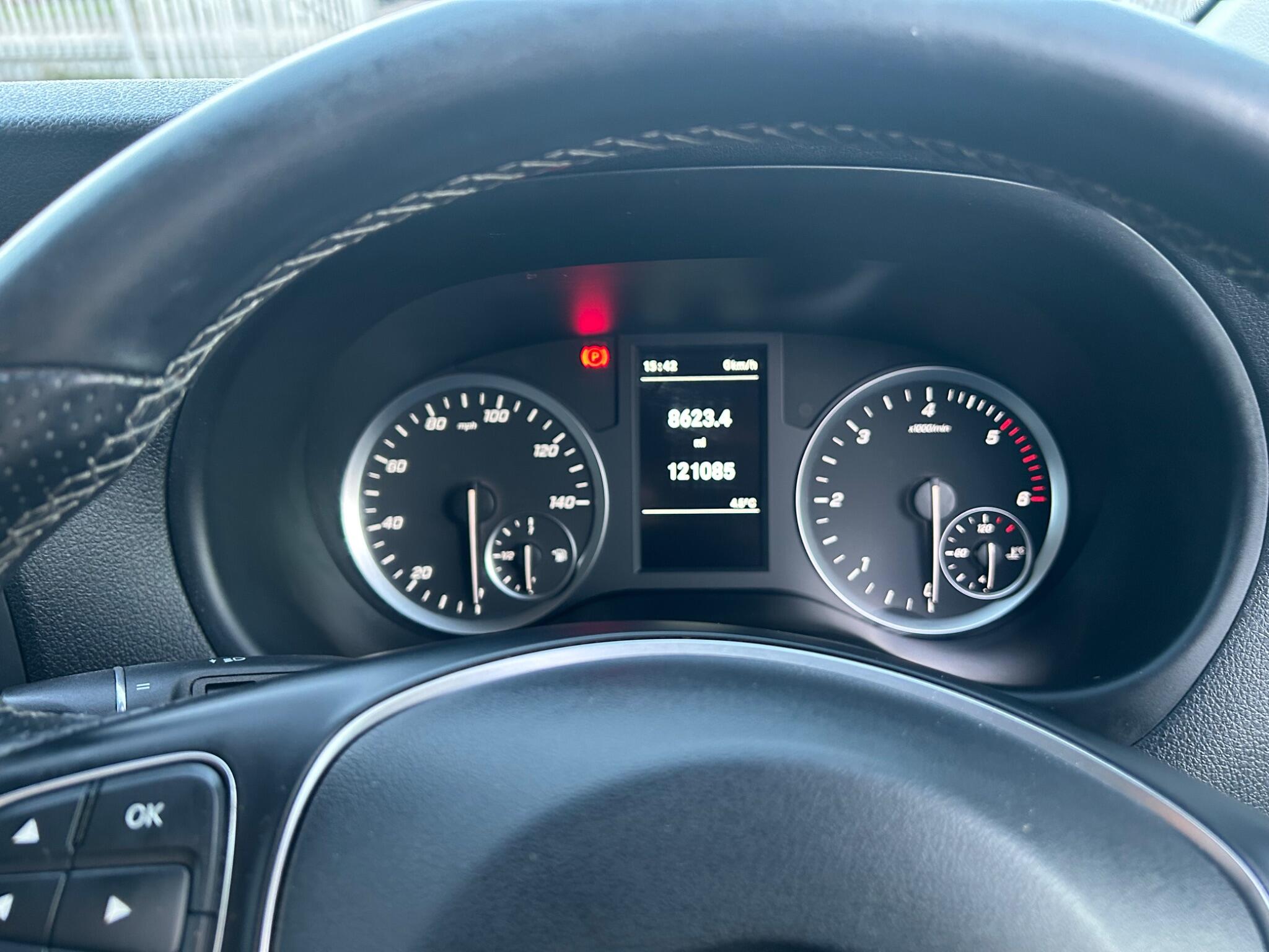 2019 Mercedes-Benz Vito 2.1 114 CDI Progressive Crew Van RWD L2 Euro 6 (s/s) 5dr (LWB) • 121,000 miles image 20