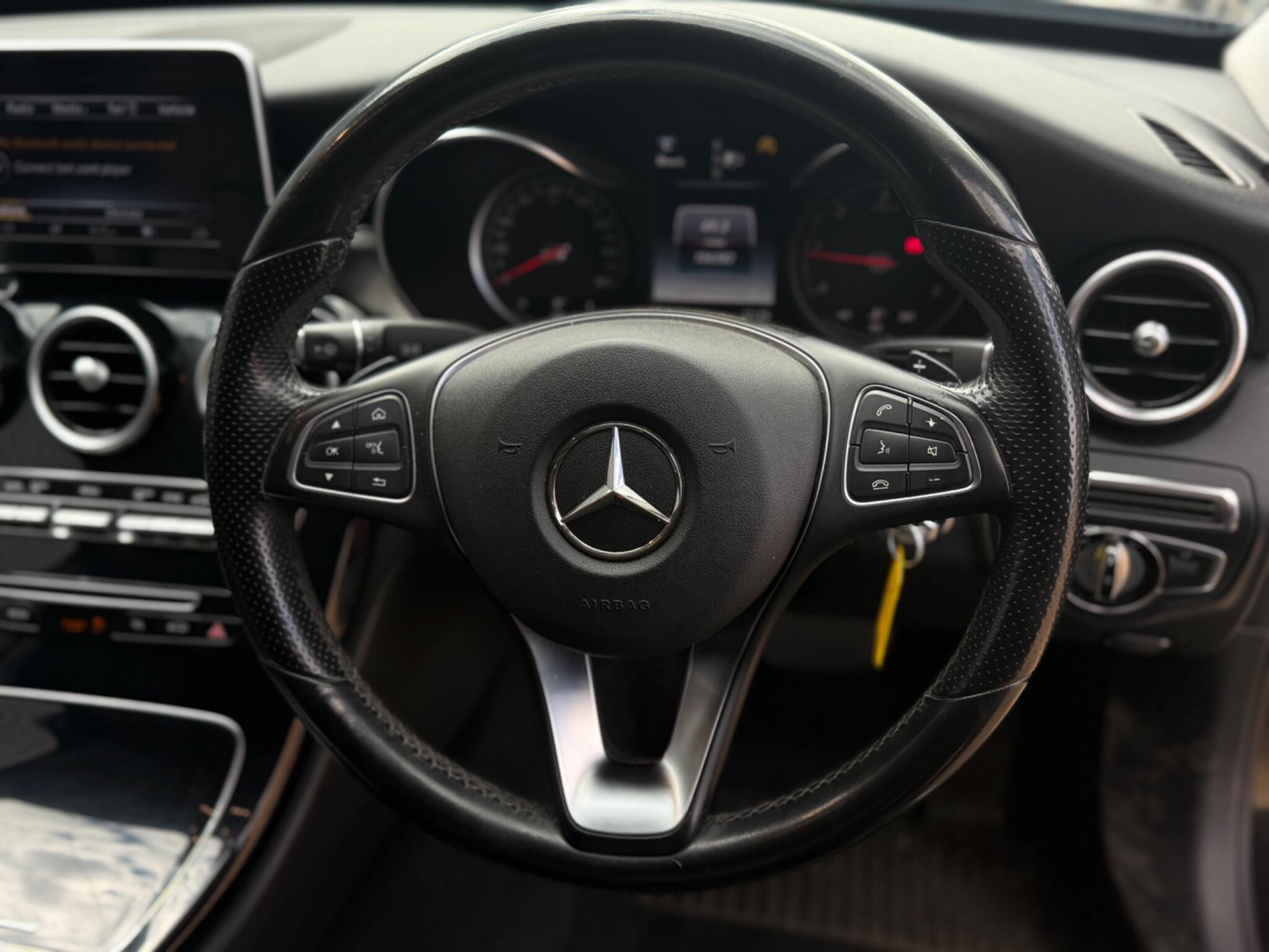Mercedes-Benz C Class view 14