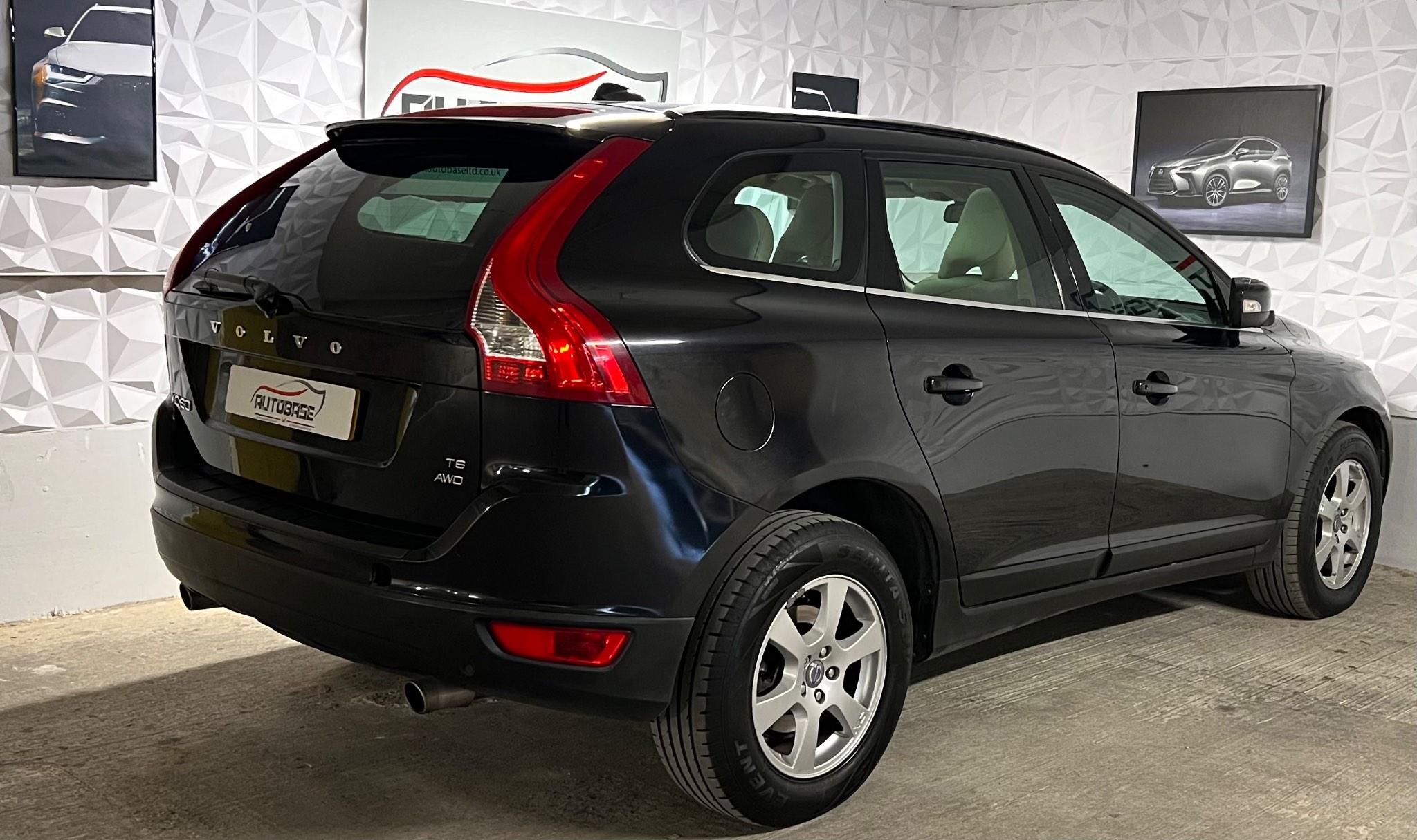 Volvo XC60 view 7