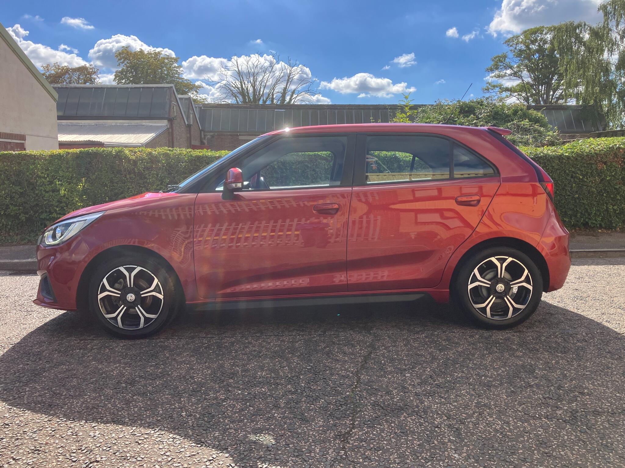 MG MG3 view 4
