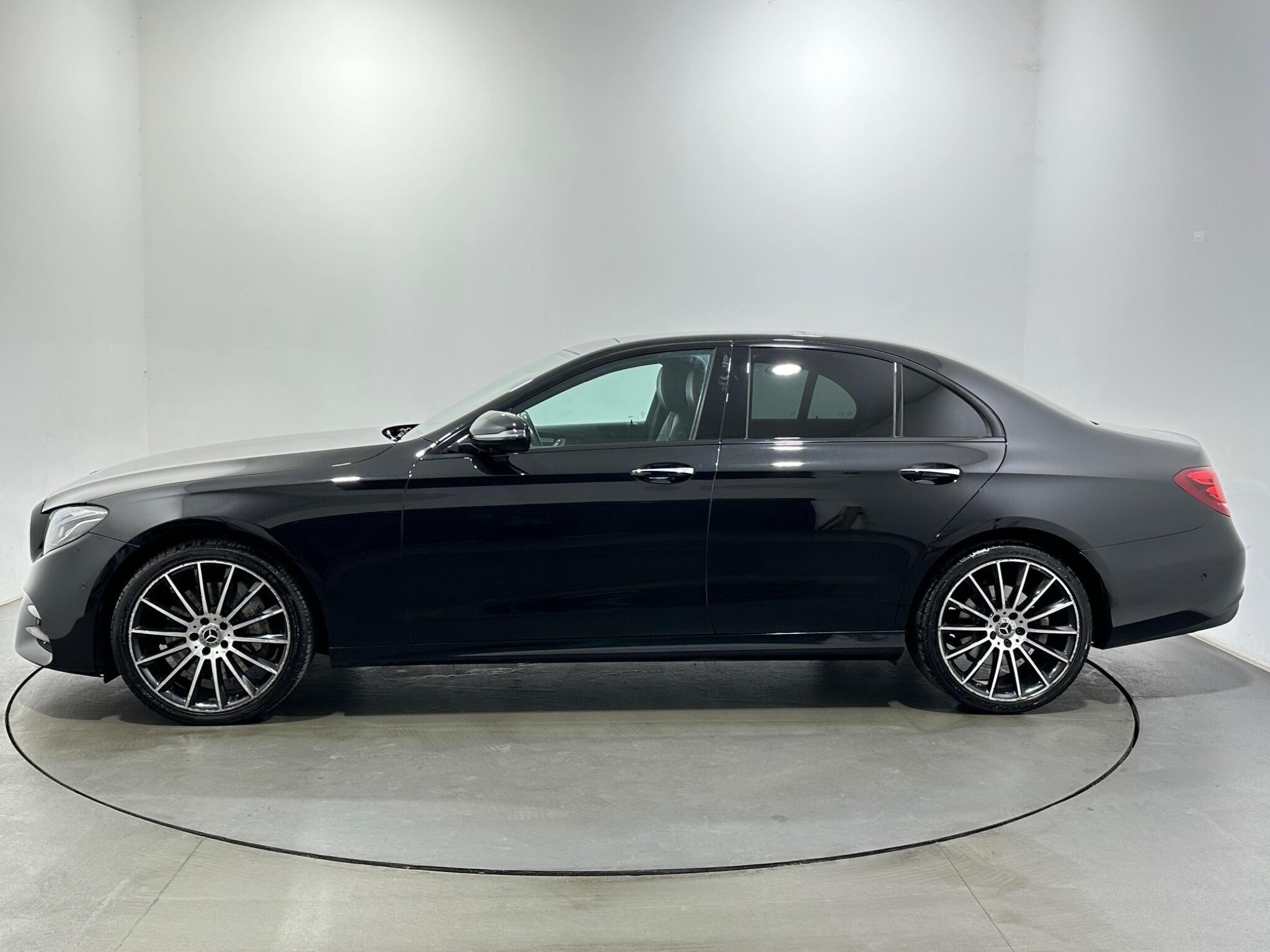Mercedes-Benz E-Class view 5