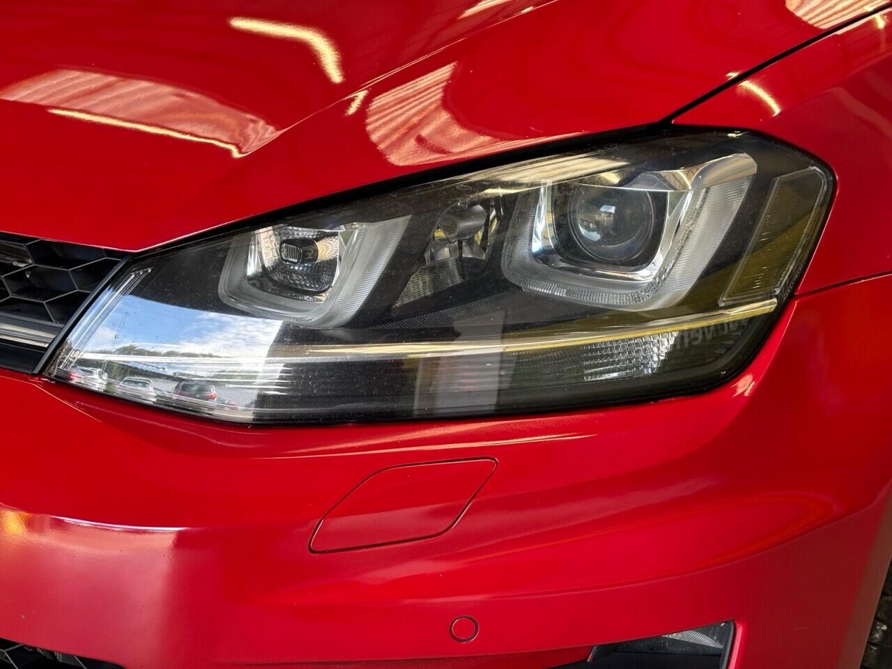 Volkswagen Golf view 43