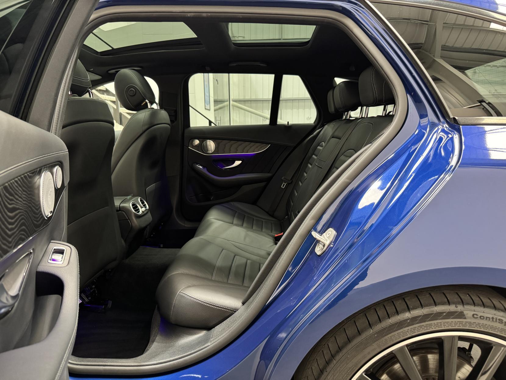 Mercedes-Benz C Class view 61