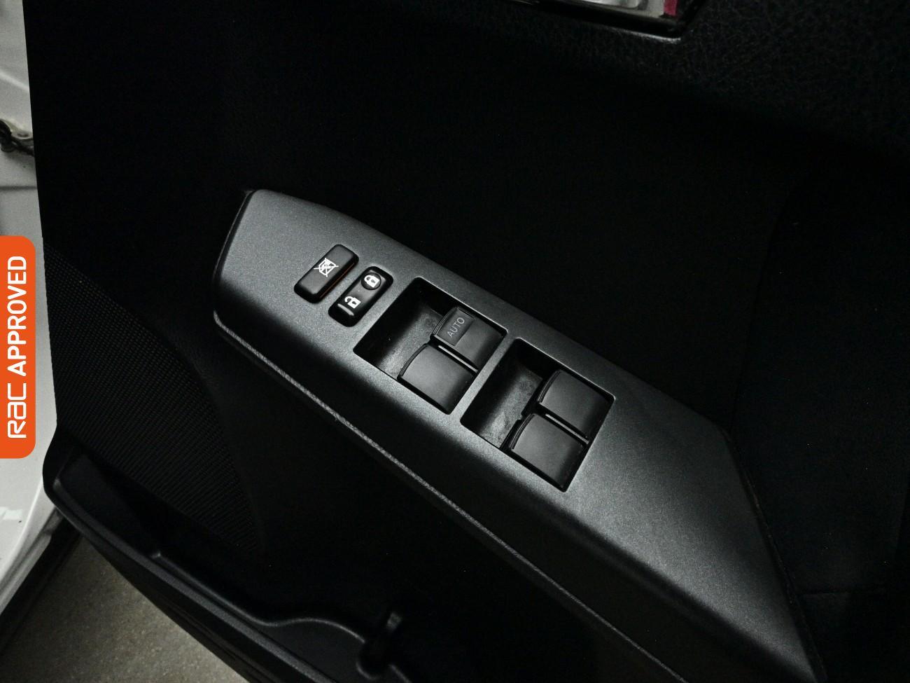 Toyota Rav4 view 25