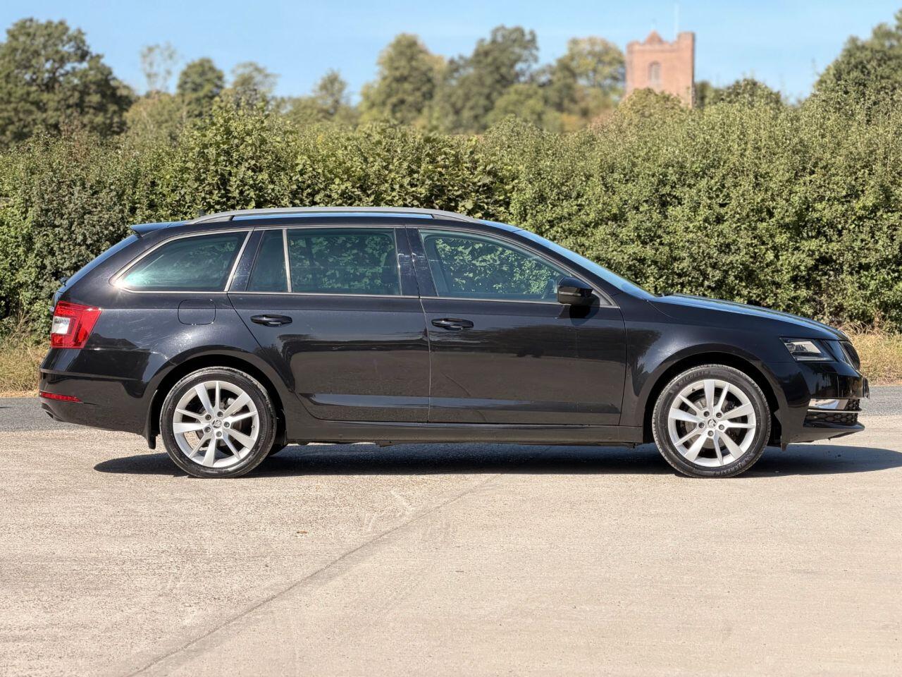 Skoda Octavia view 8