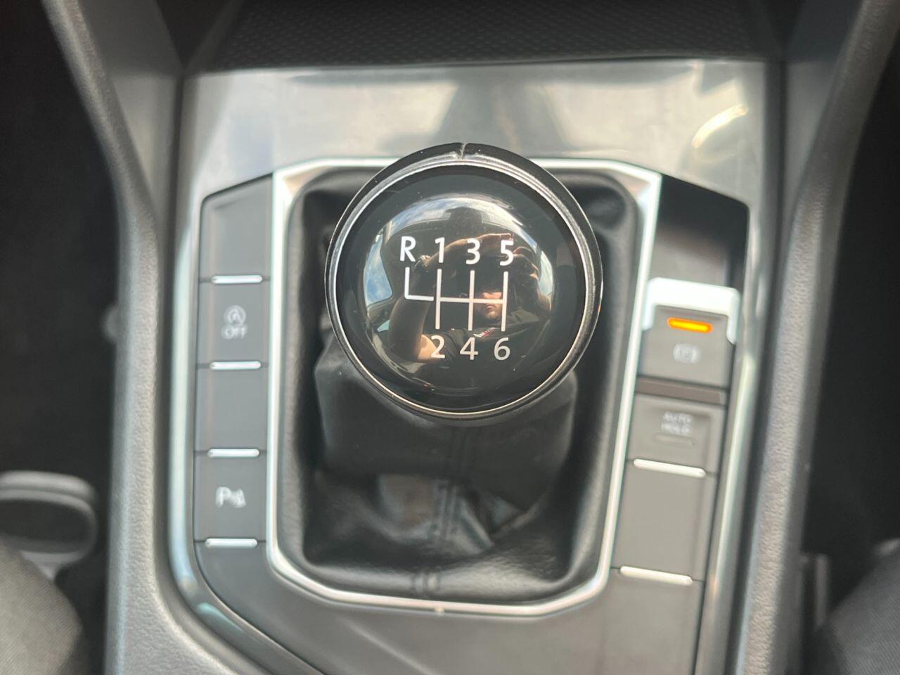 Volkswagen Tiguan view 19