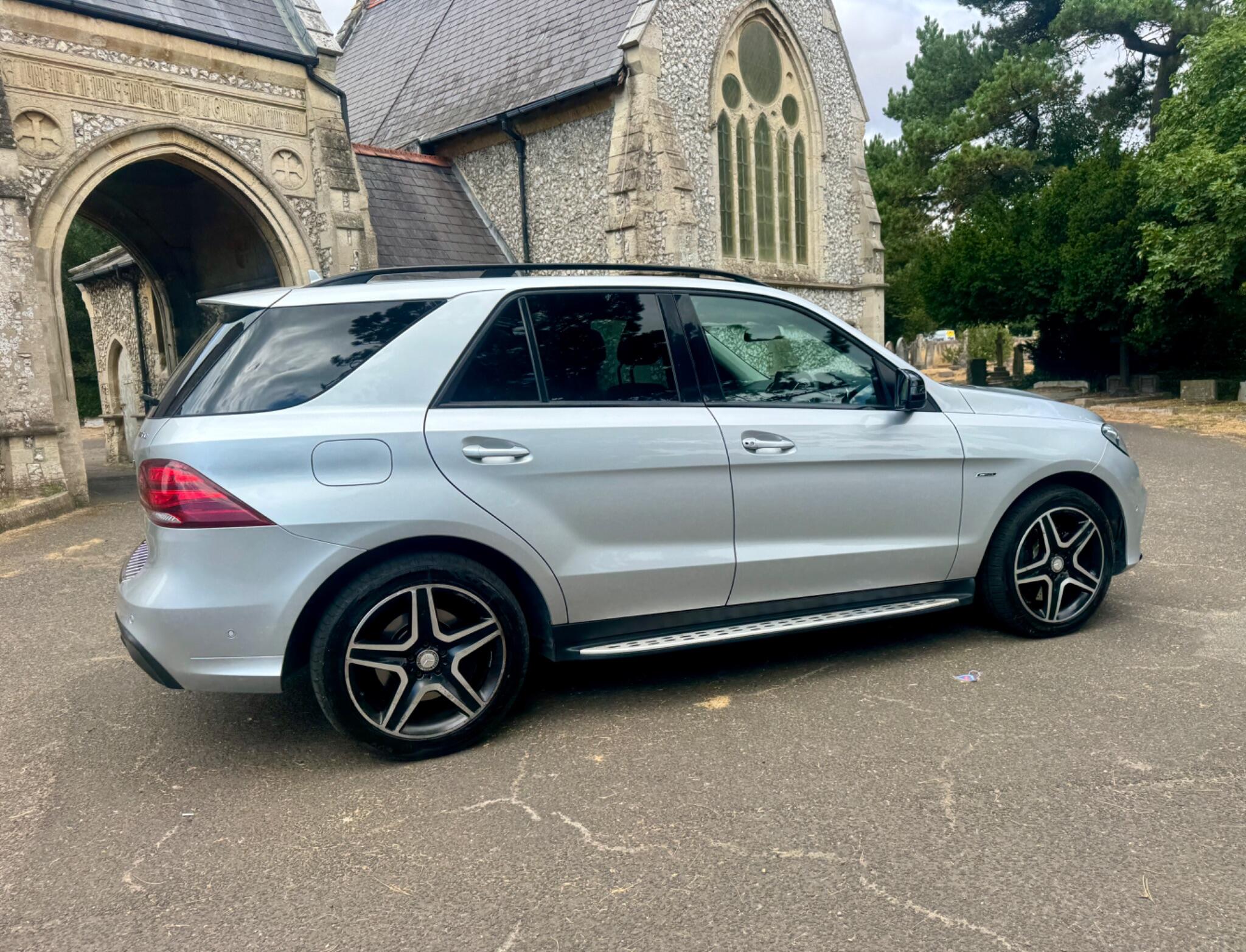 Mercedes-Benz Gle view 18