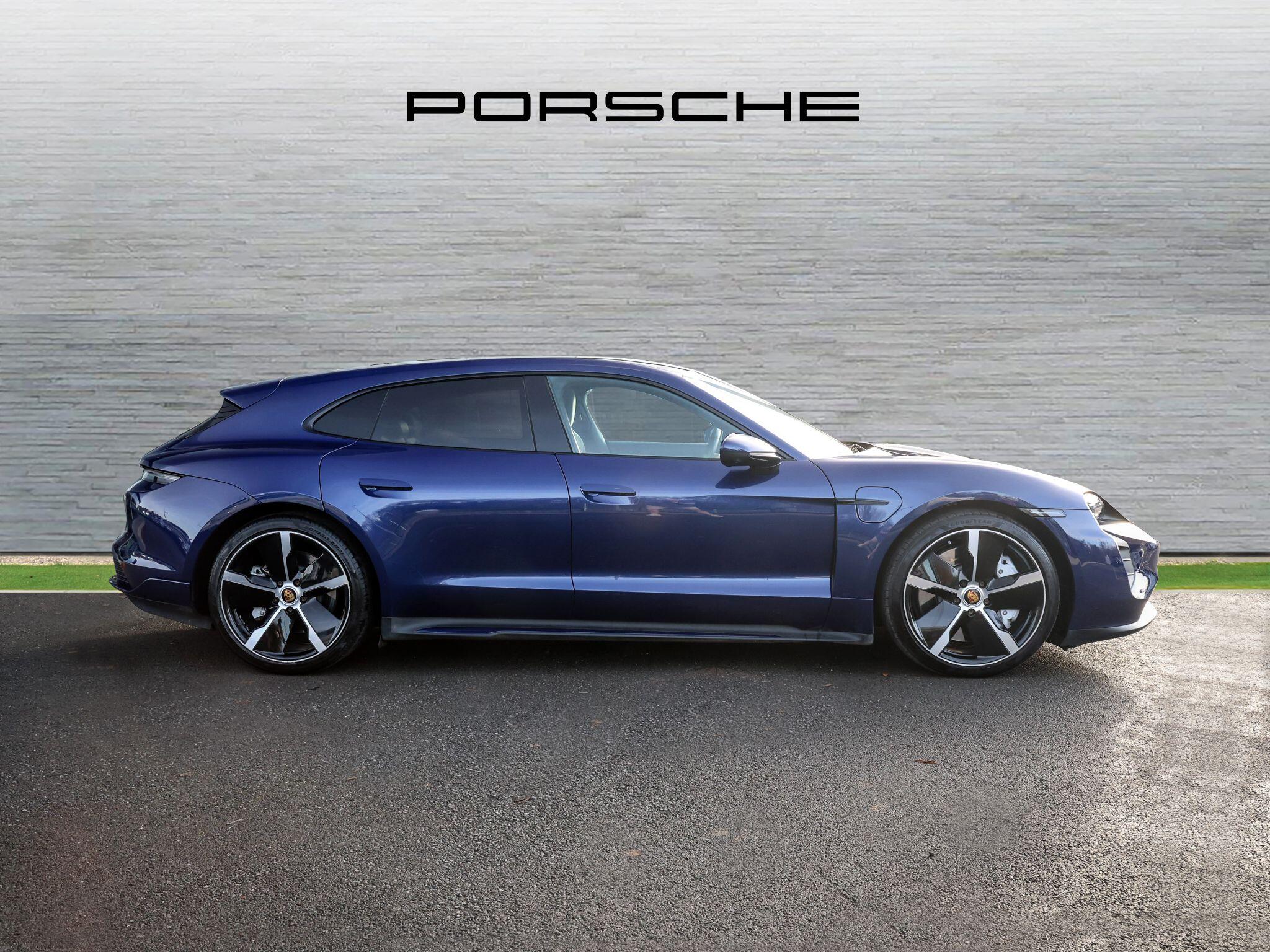 Porsche Taycan view 37