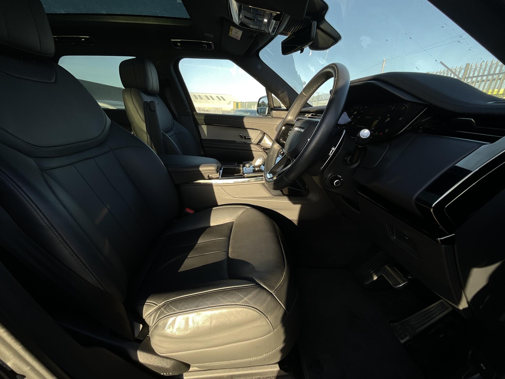 Land Rover Range Rover Sport view 7
