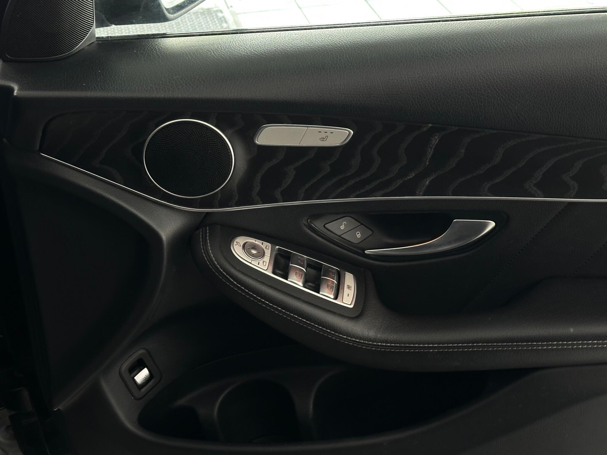Mercedes-Benz GLC view 20