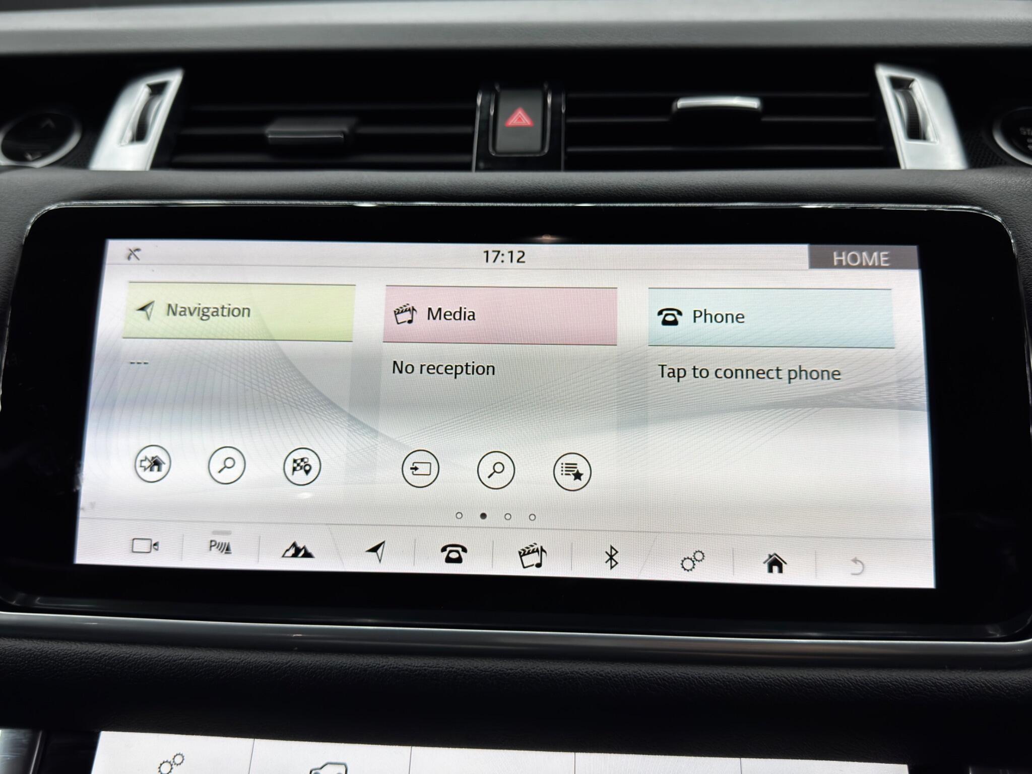 Land Rover Range Rover Sport view 30