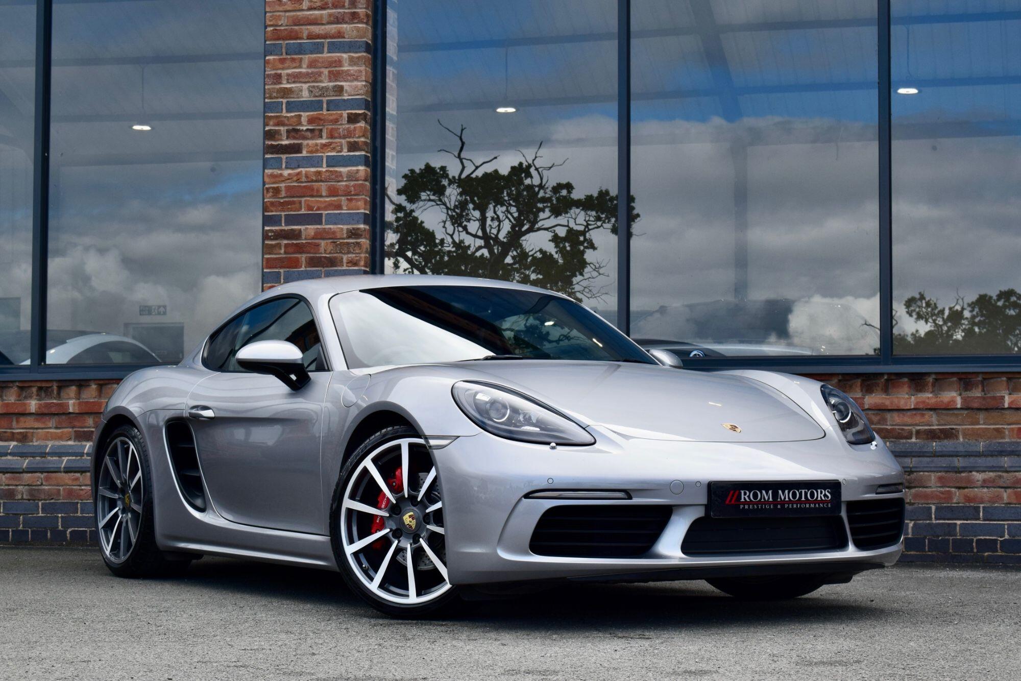 Porsche Cayman view 45