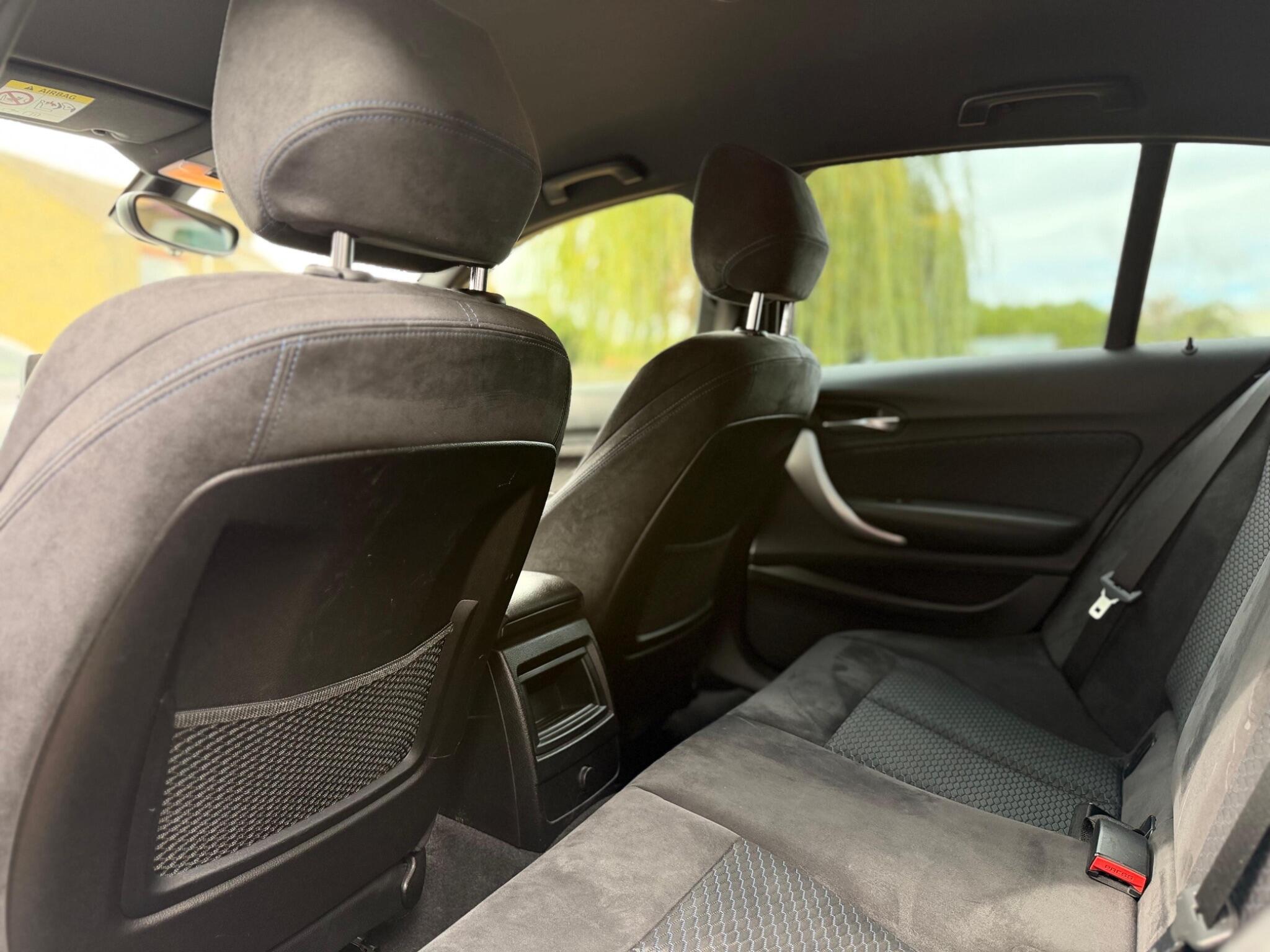 BMW 1 Series view 32