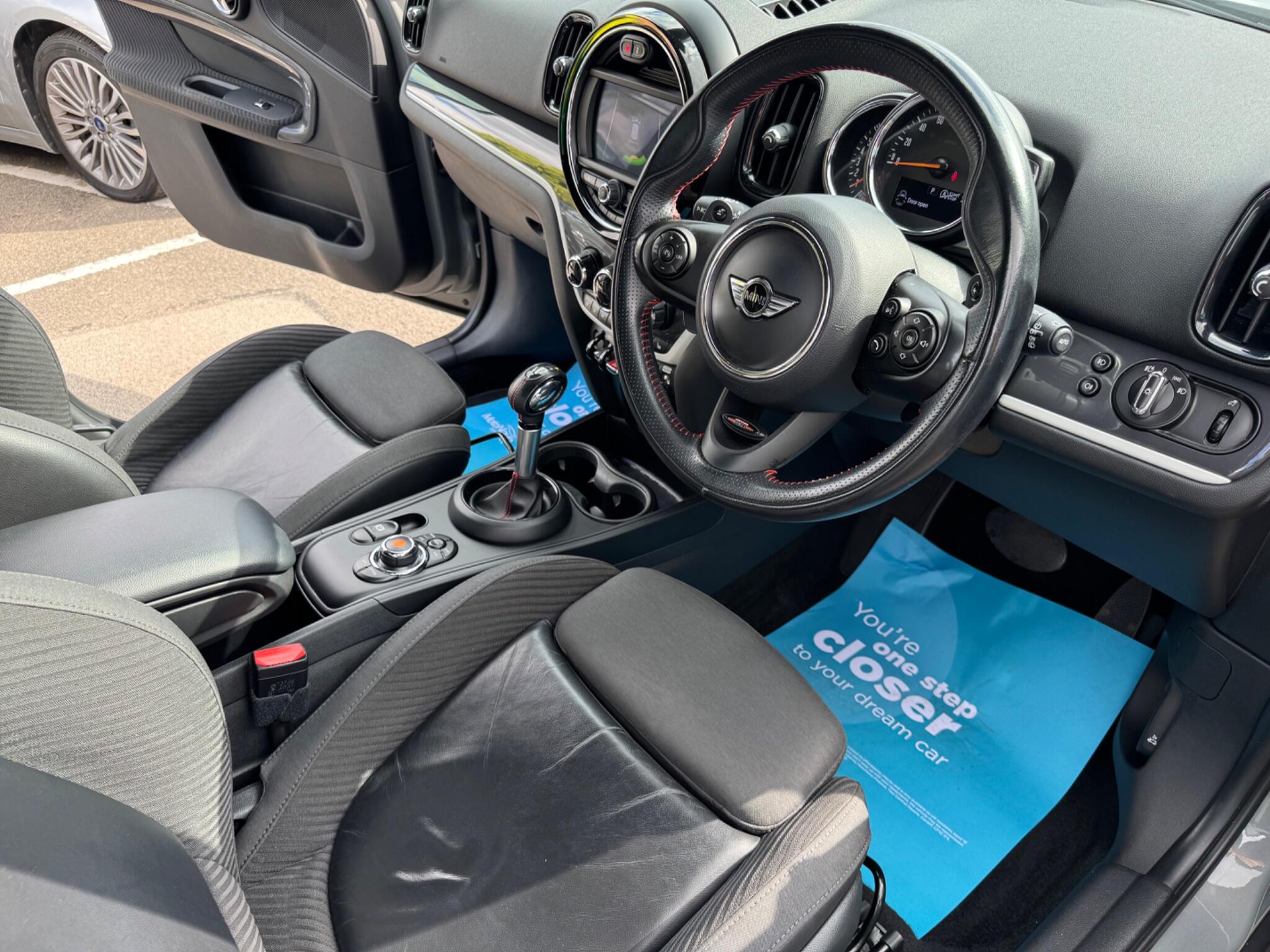 Mini Countryman view 17