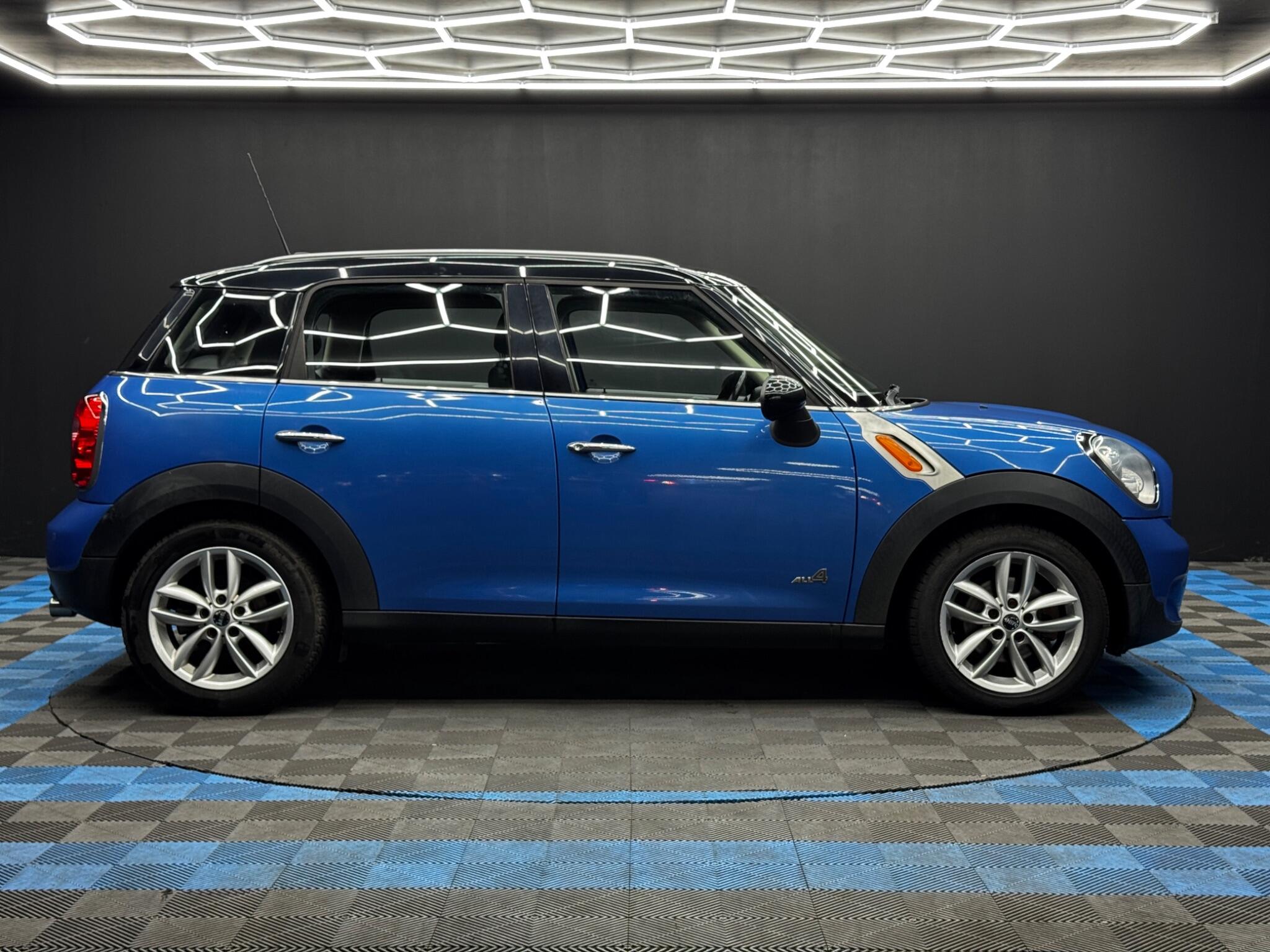 Mini Countryman view 4