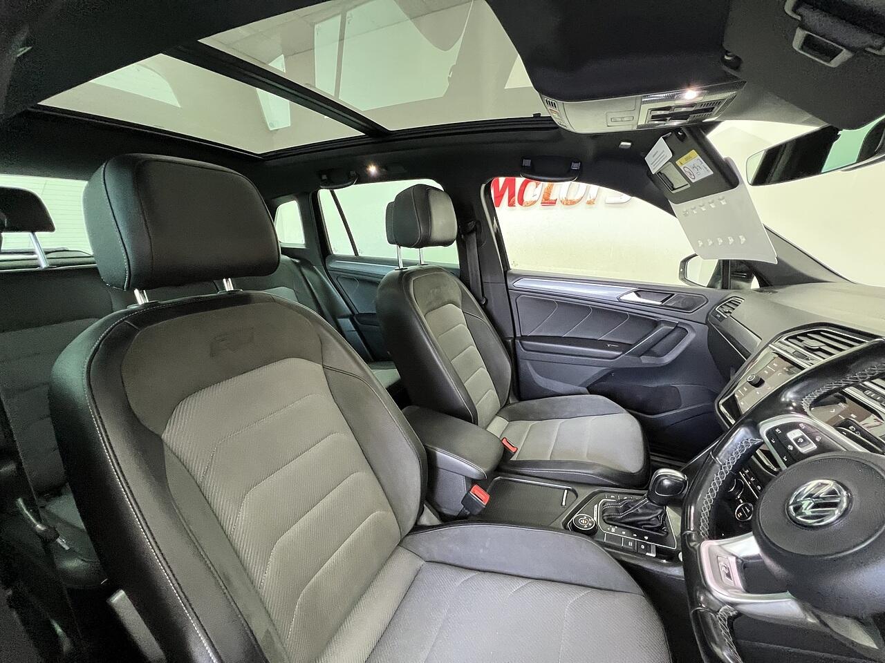 Volkswagen Tiguan view 15