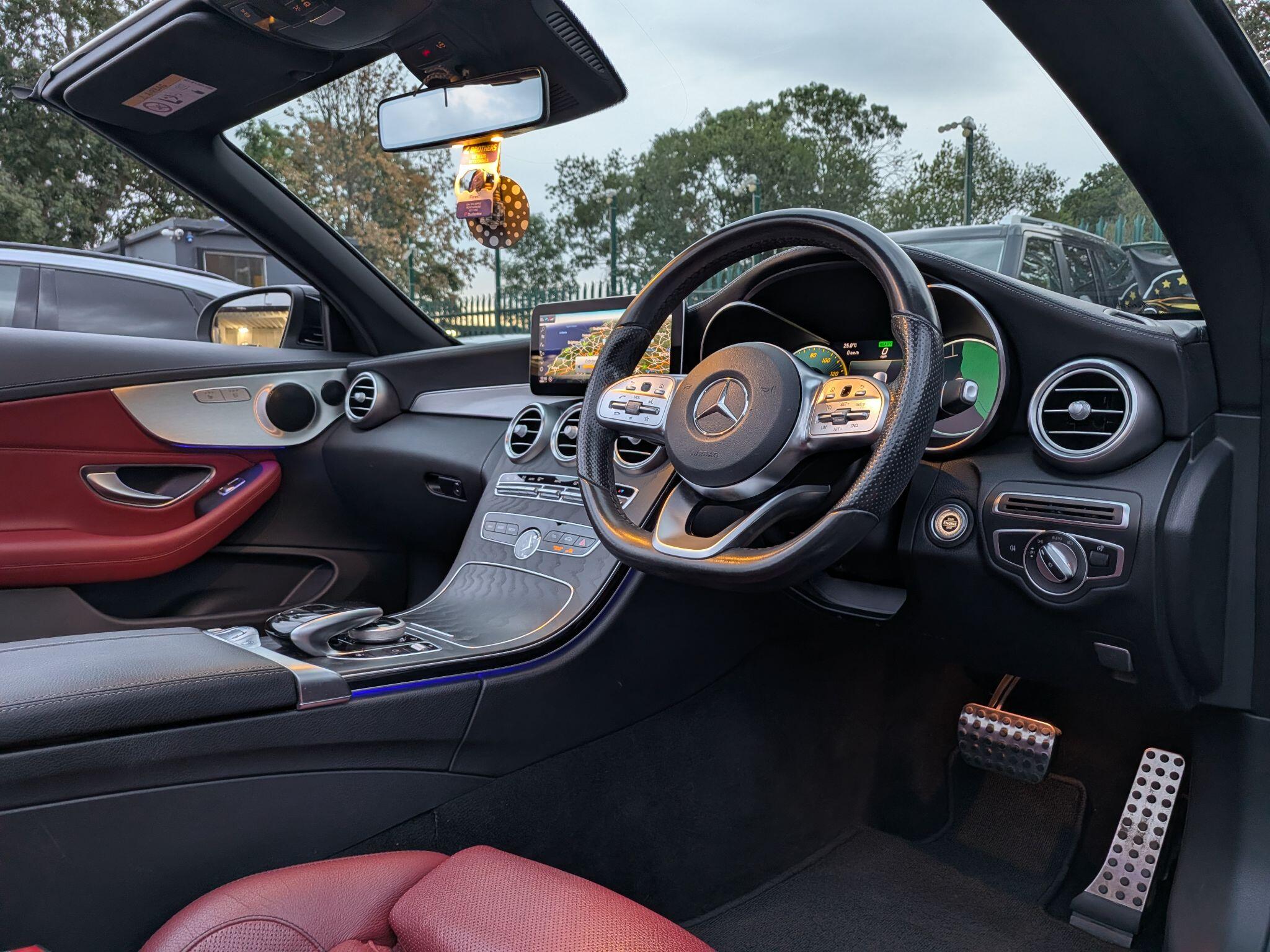 Mercedes-Benz C Class view 26