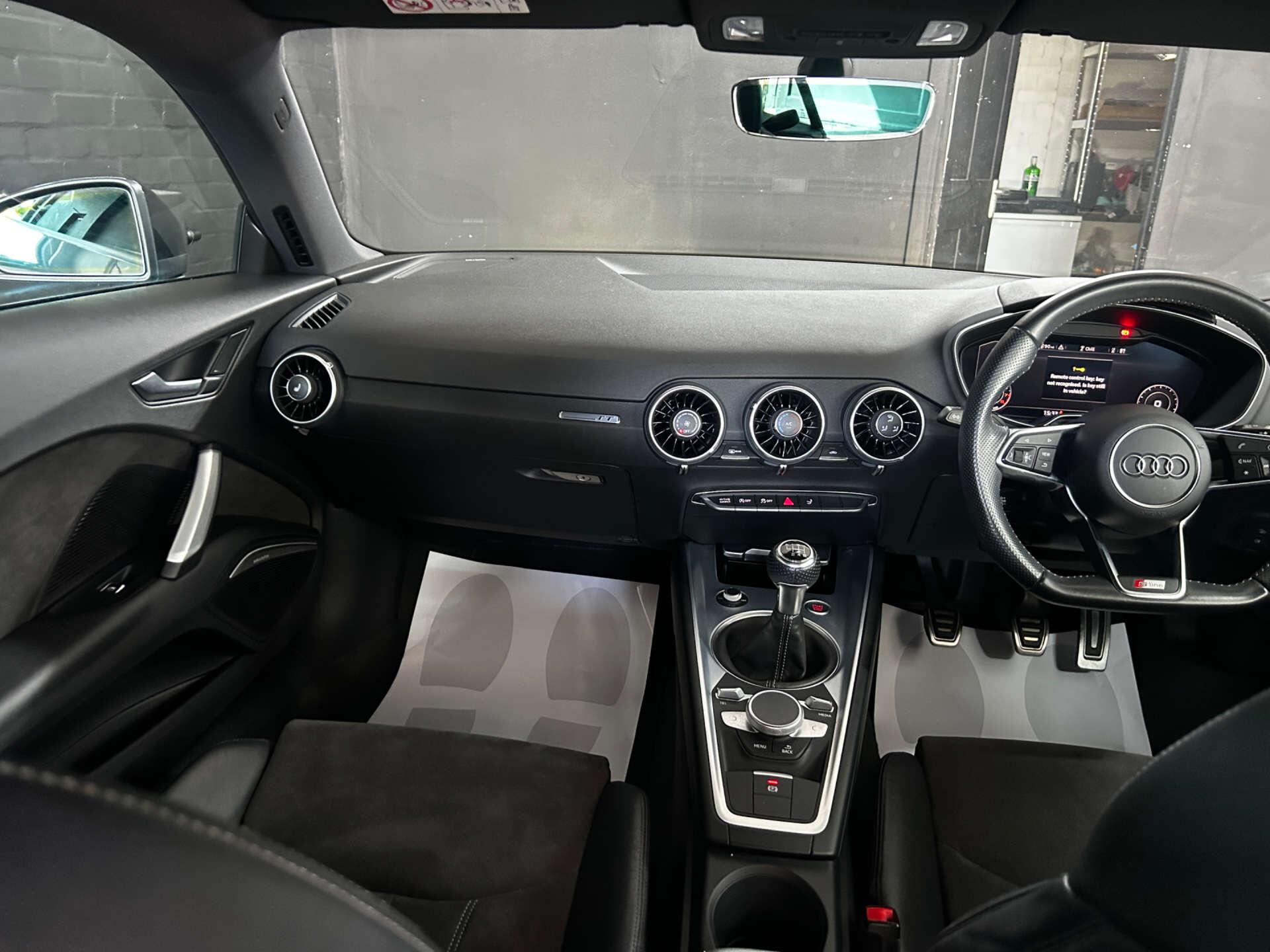 Audi TT view 57