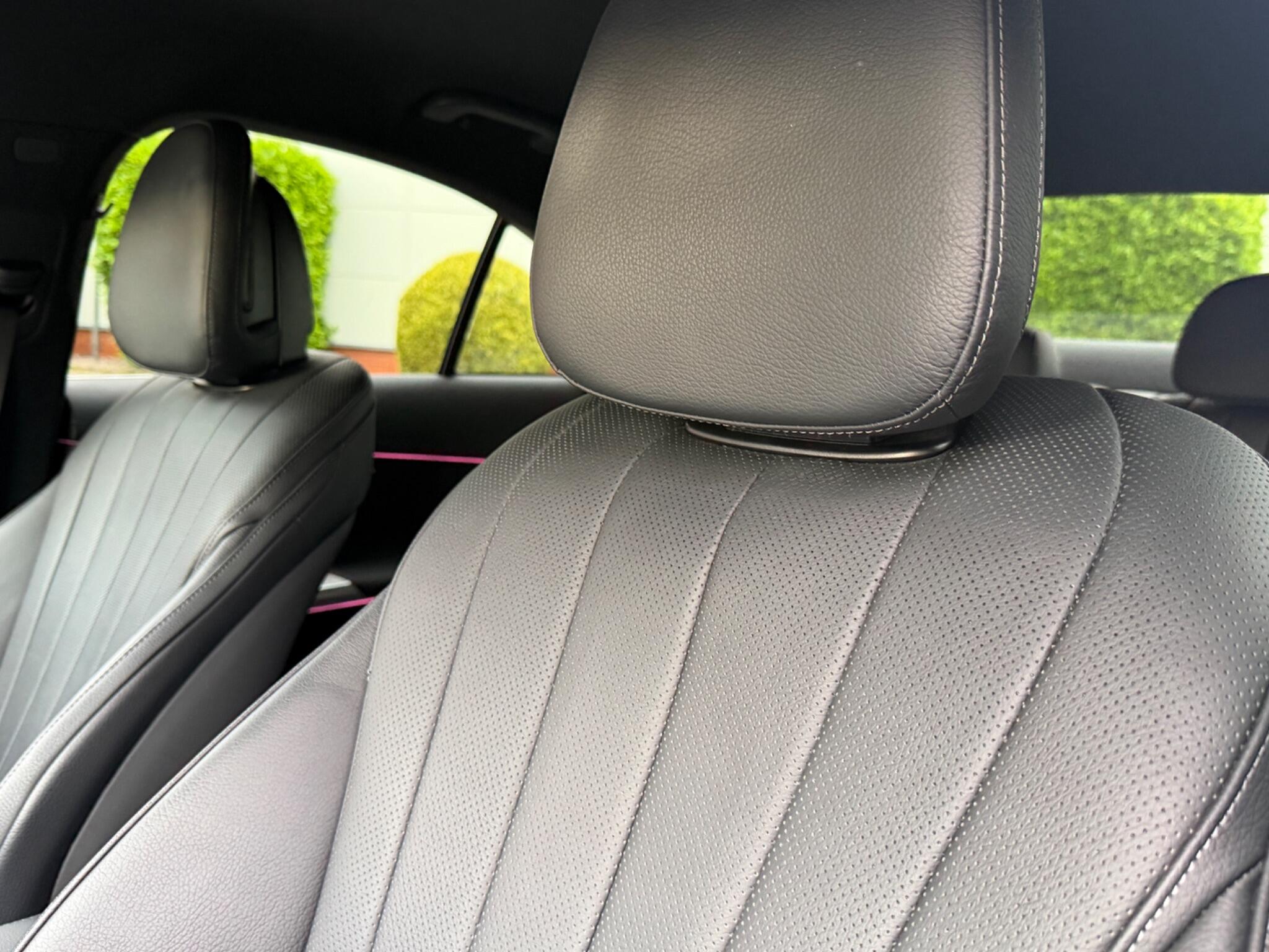 Mercedes-Benz E Class view 20