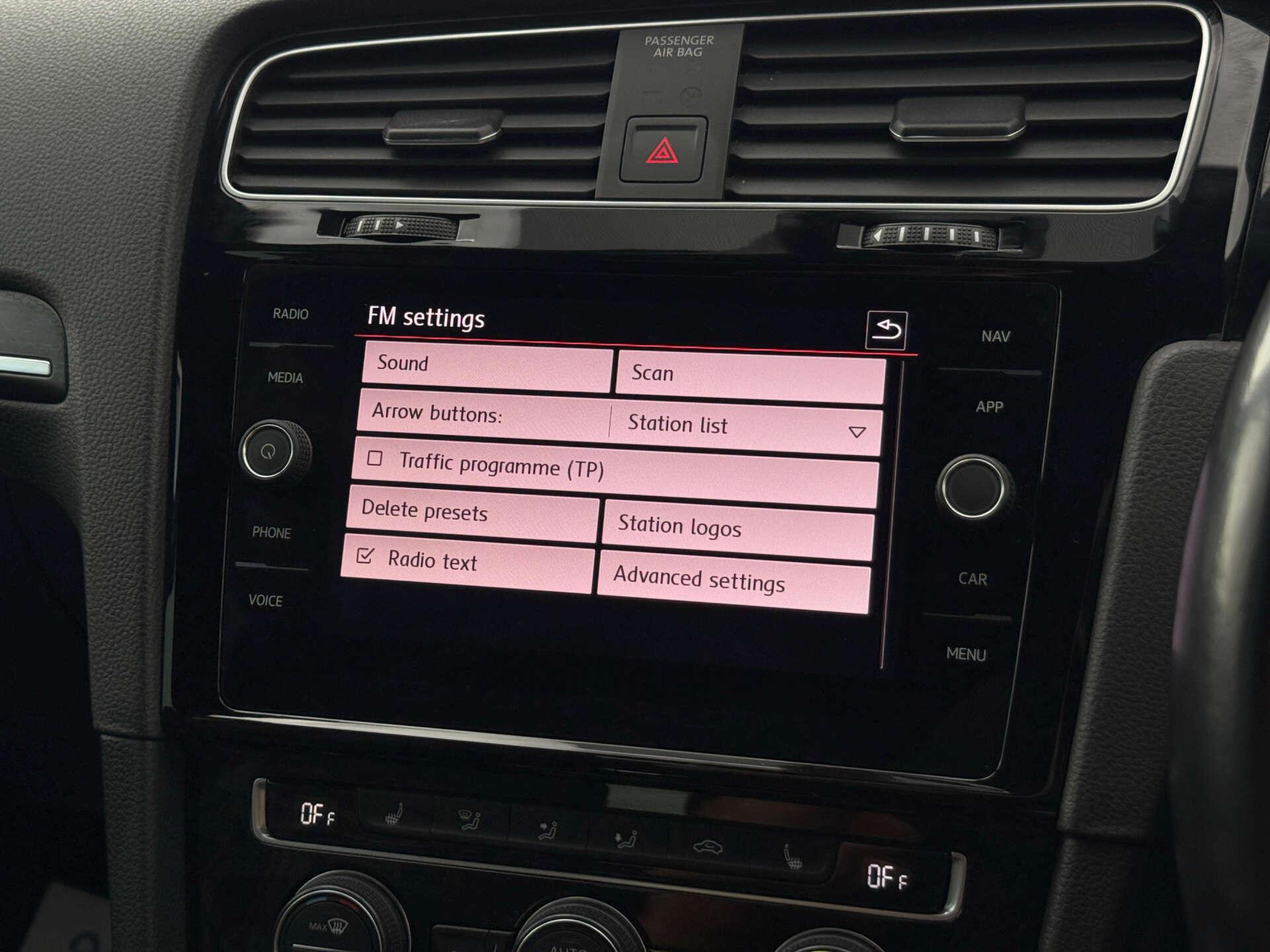 Volkswagen Golf view 64