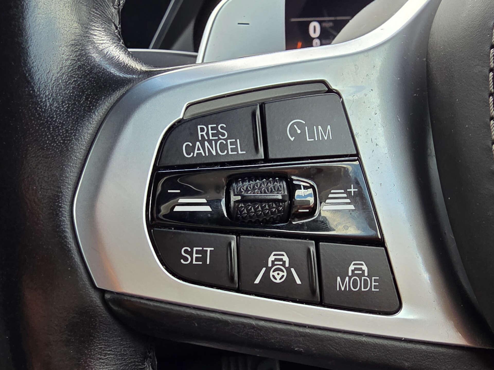 BMW X7 view 43
