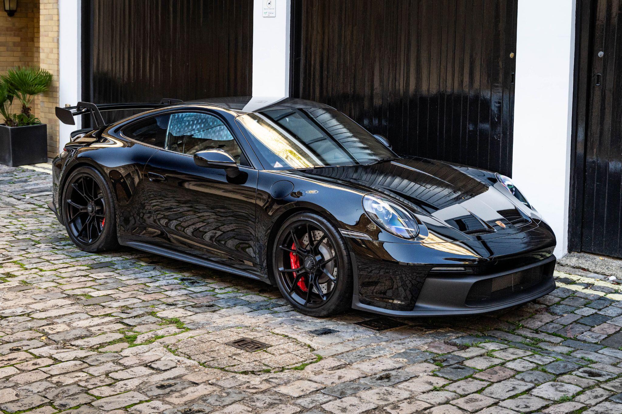 Porsche 911 view 2