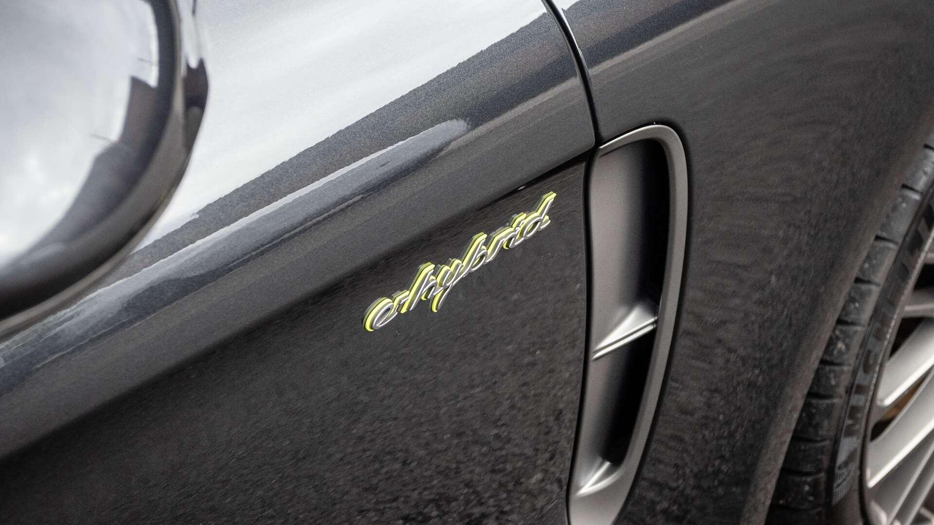 Porsche Panamera view 38