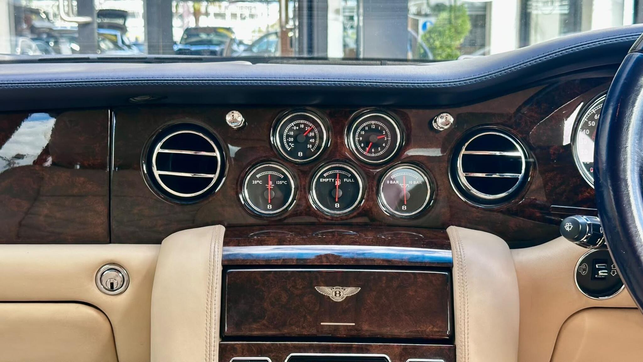 Bentley Arnage view 40