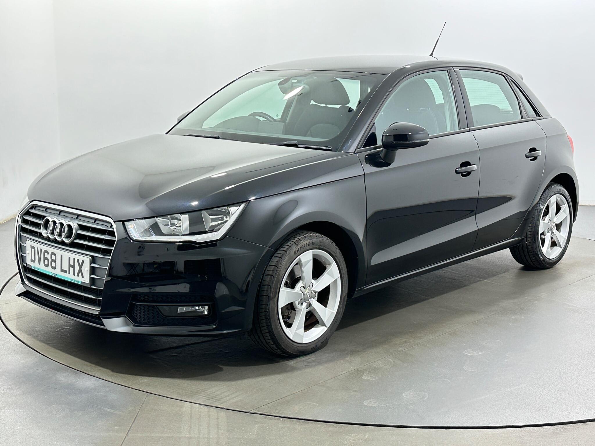 Audi A1 view 4