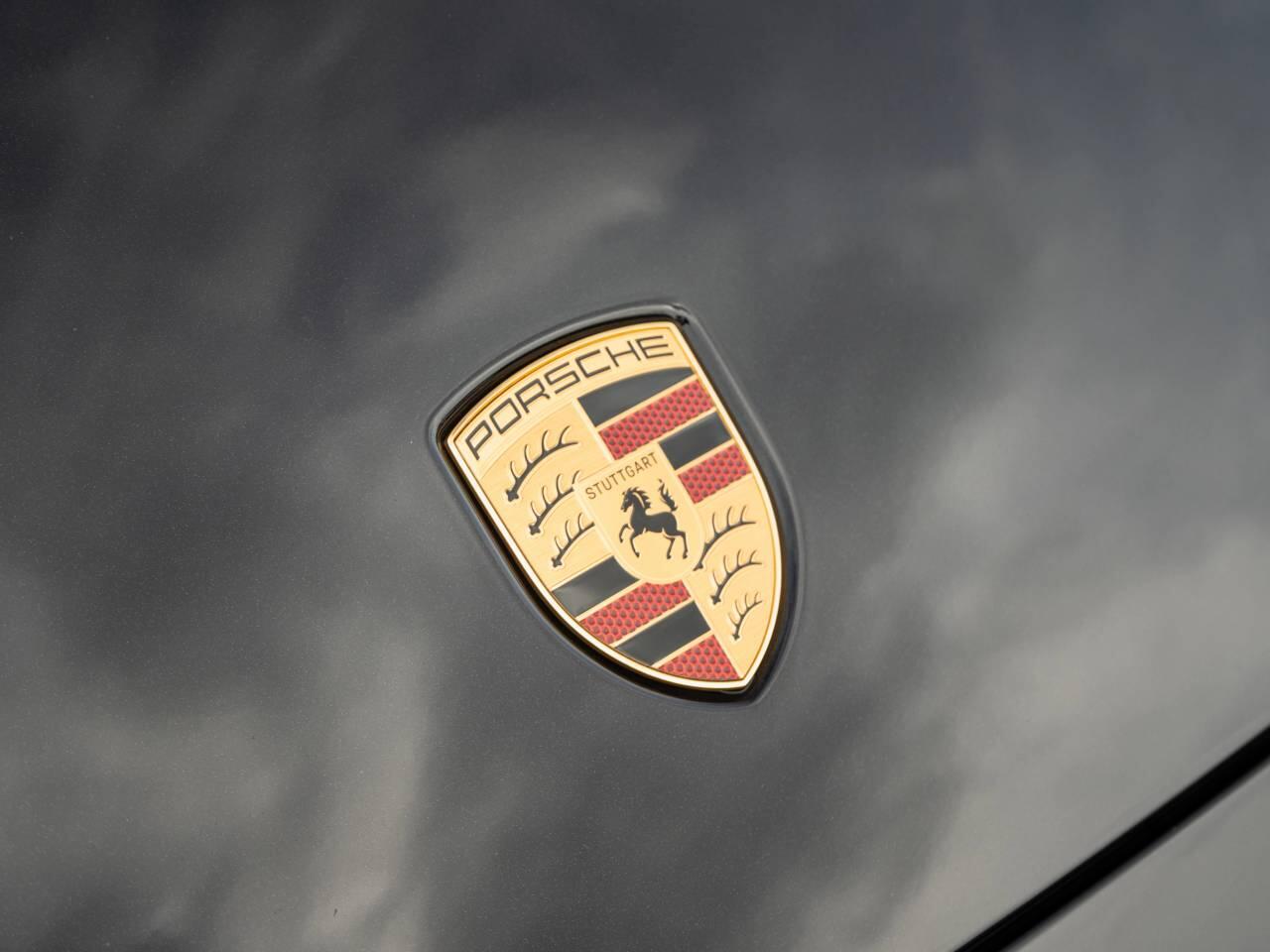 Porsche Macan view 41
