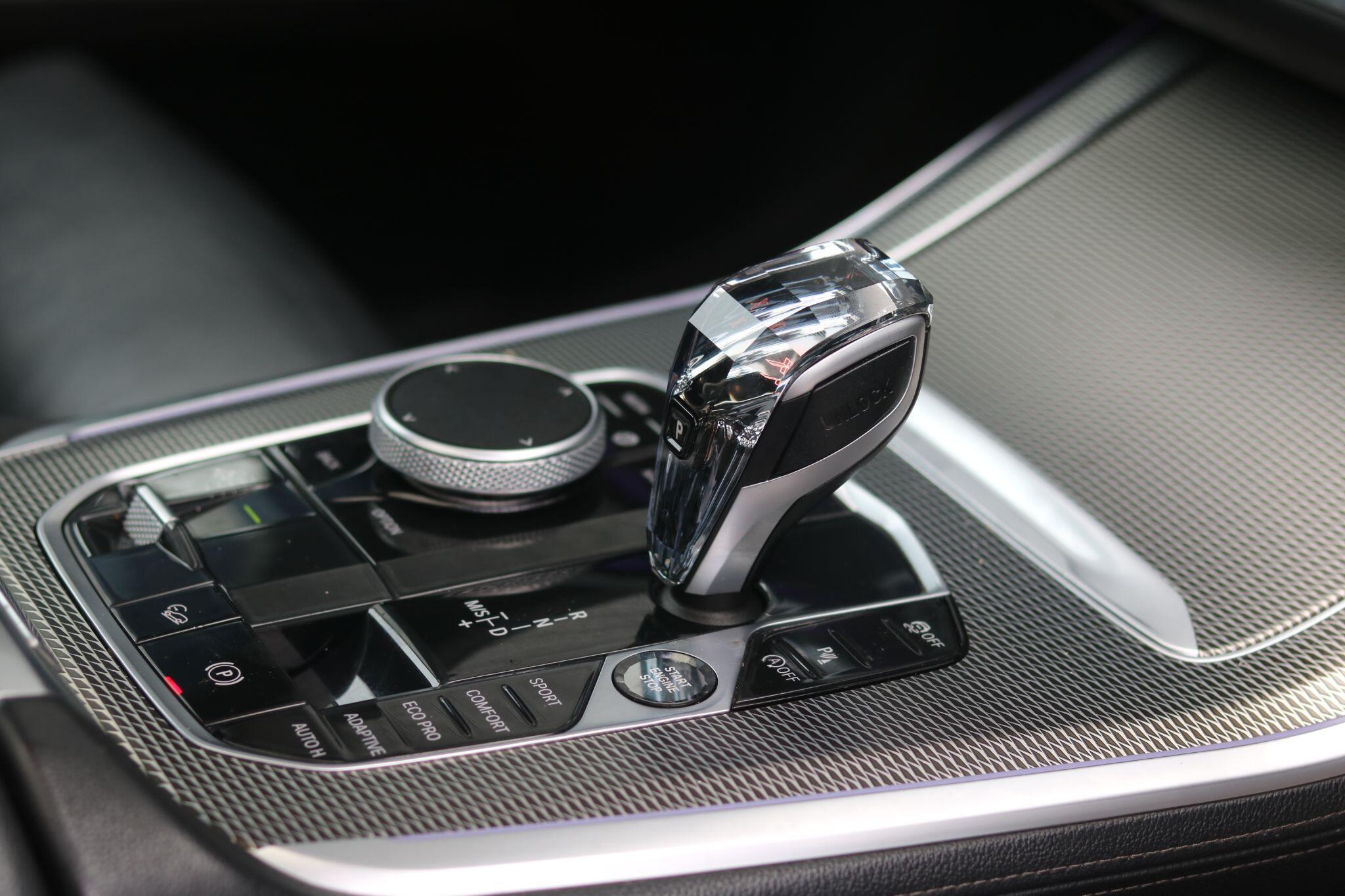 BMW X5 view 13