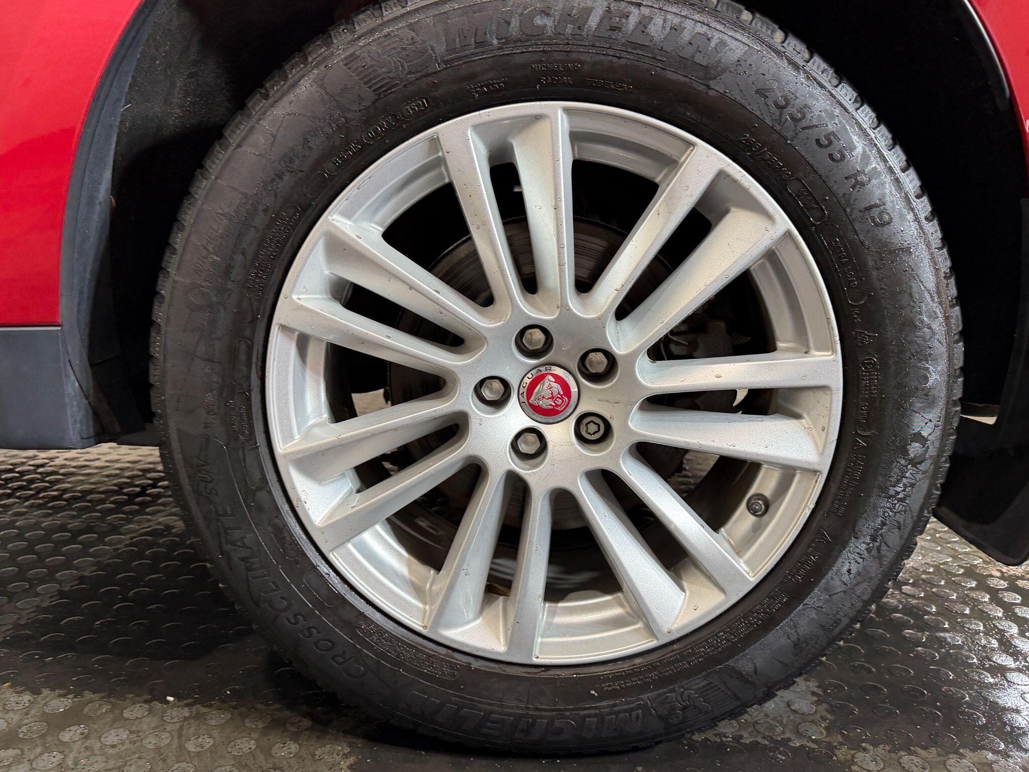 Jaguar F-Pace view 36