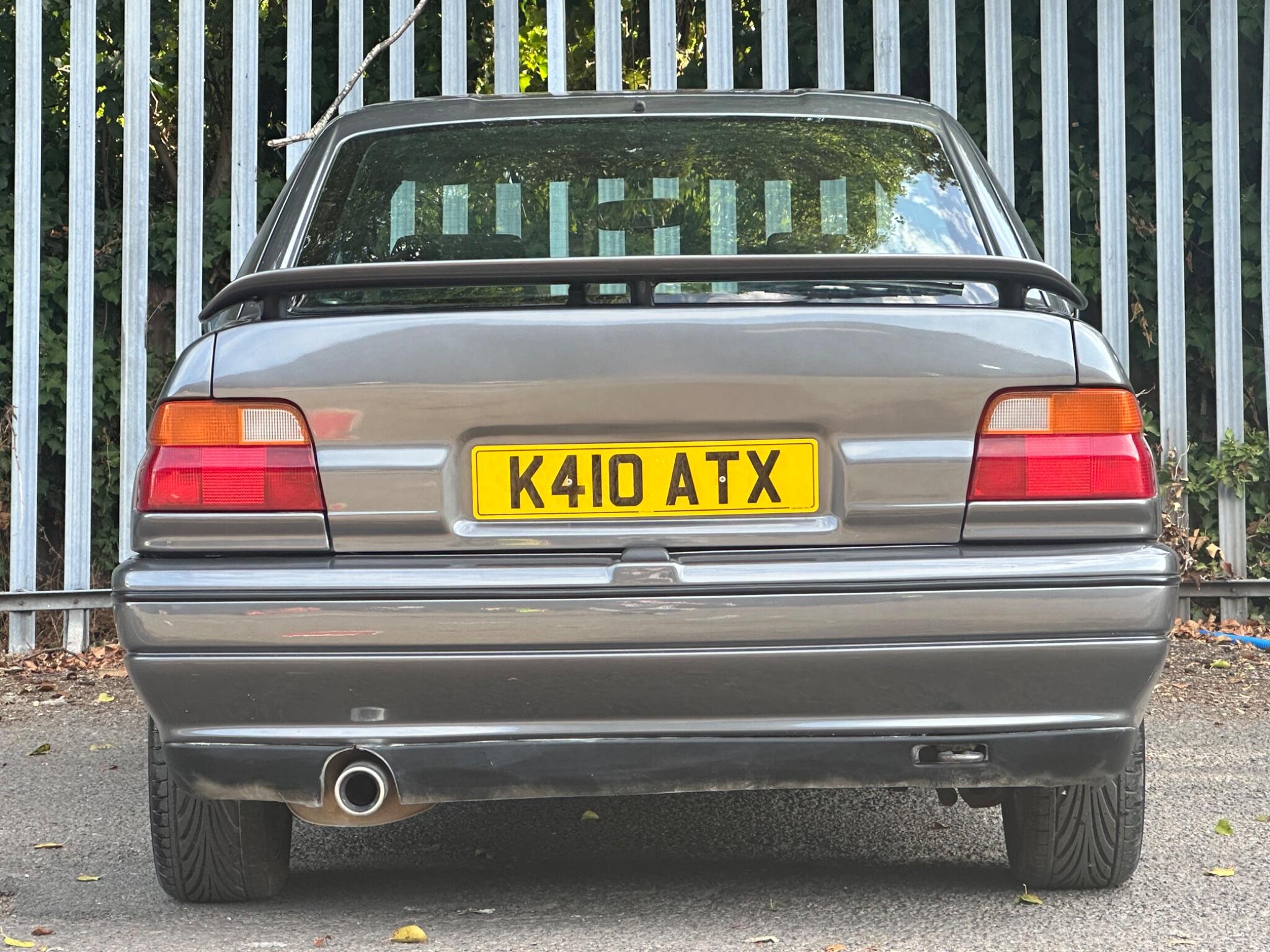 Ford Escort view 8