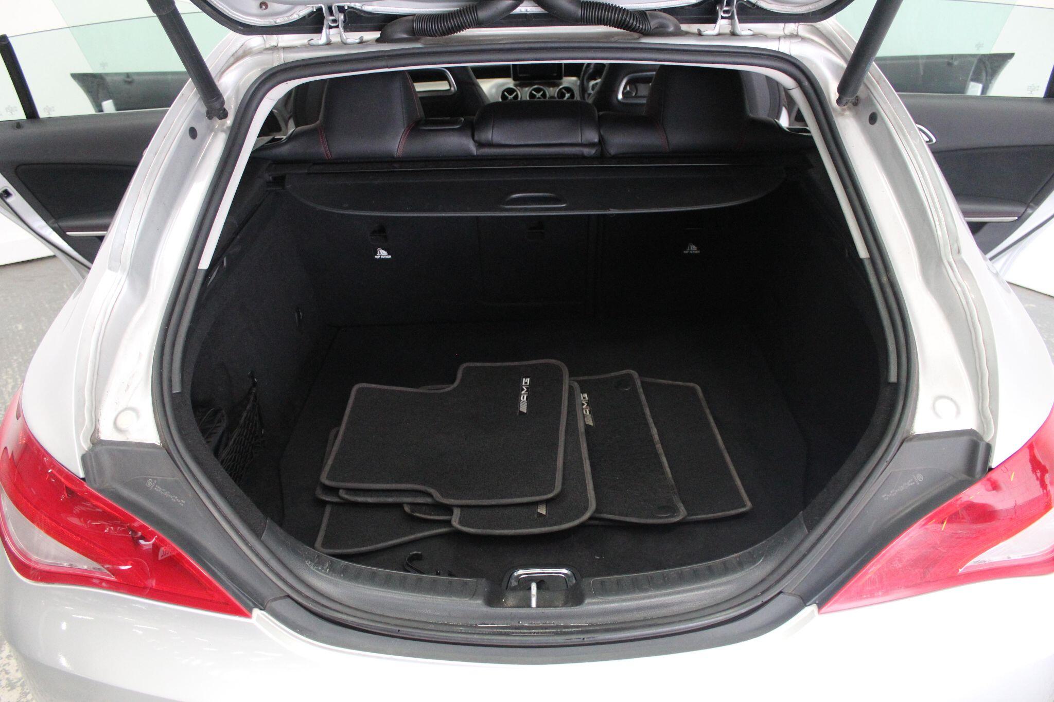 Mercedes-Benz CLA view 22