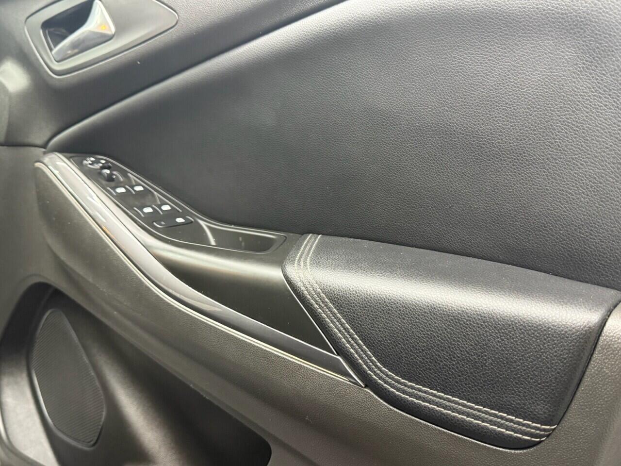 Vauxhall Grandland X view 10