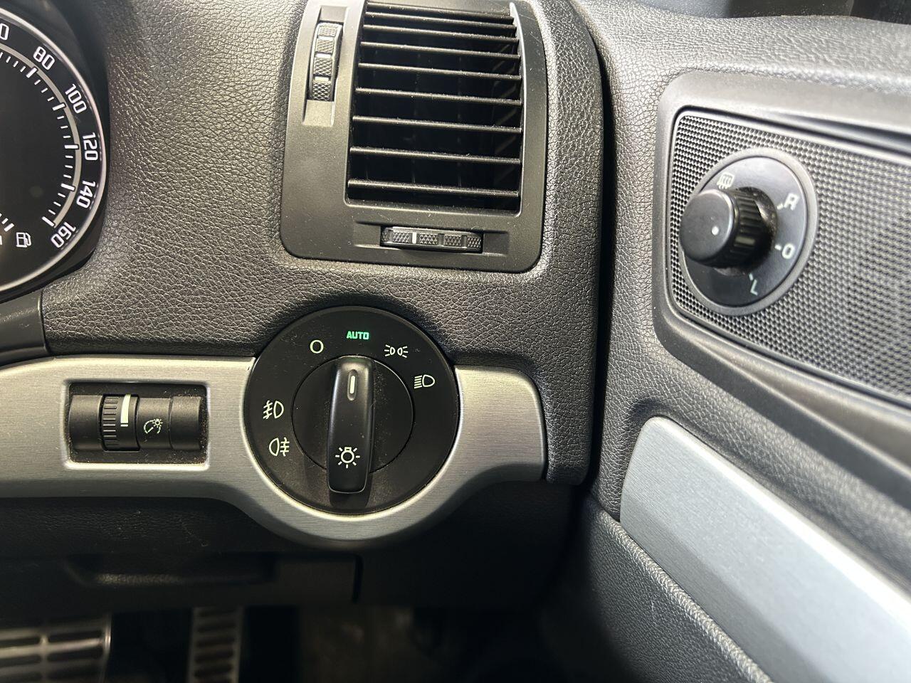 Skoda Octavia view 38
