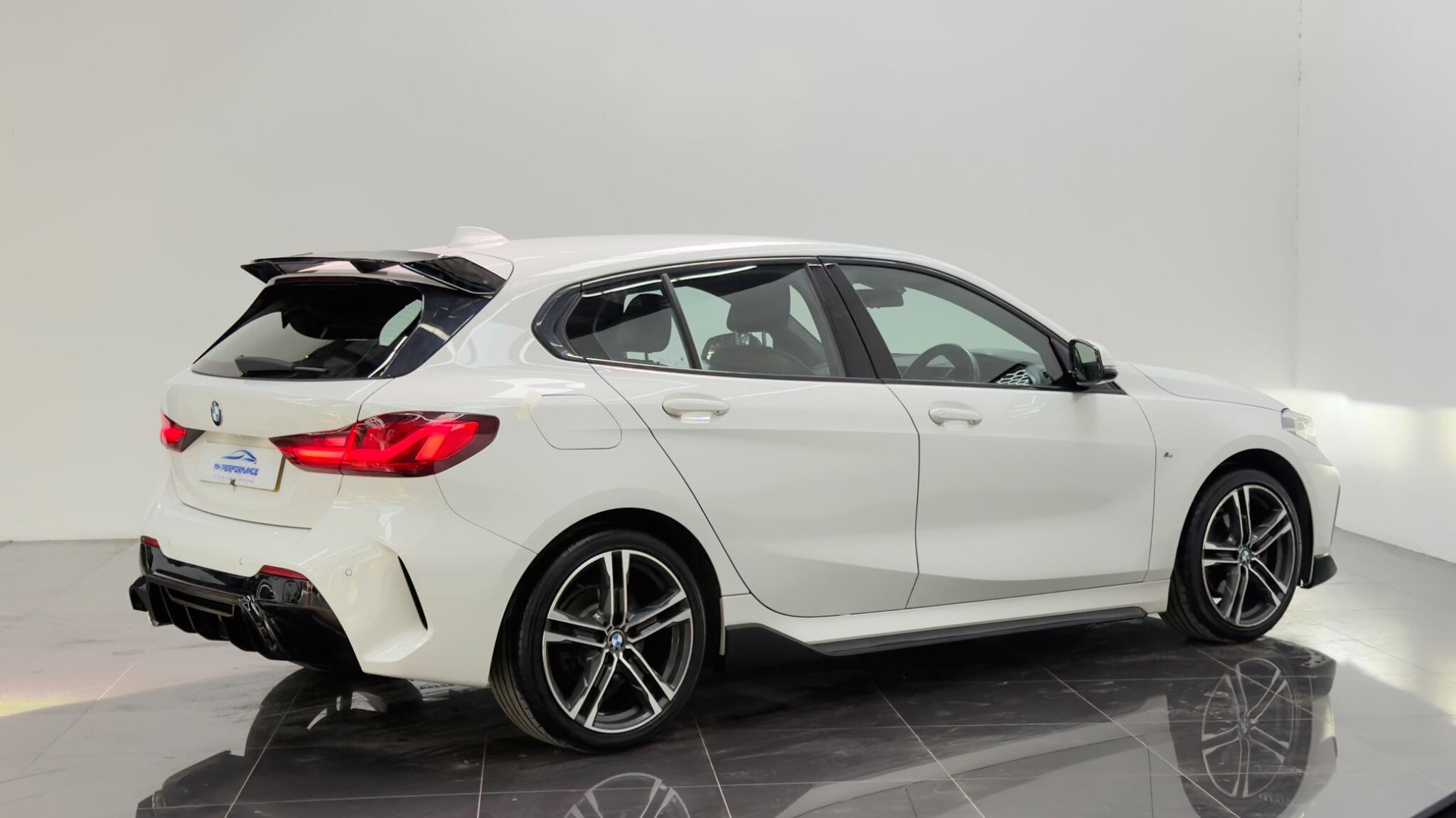 BMW 1 Series view 39