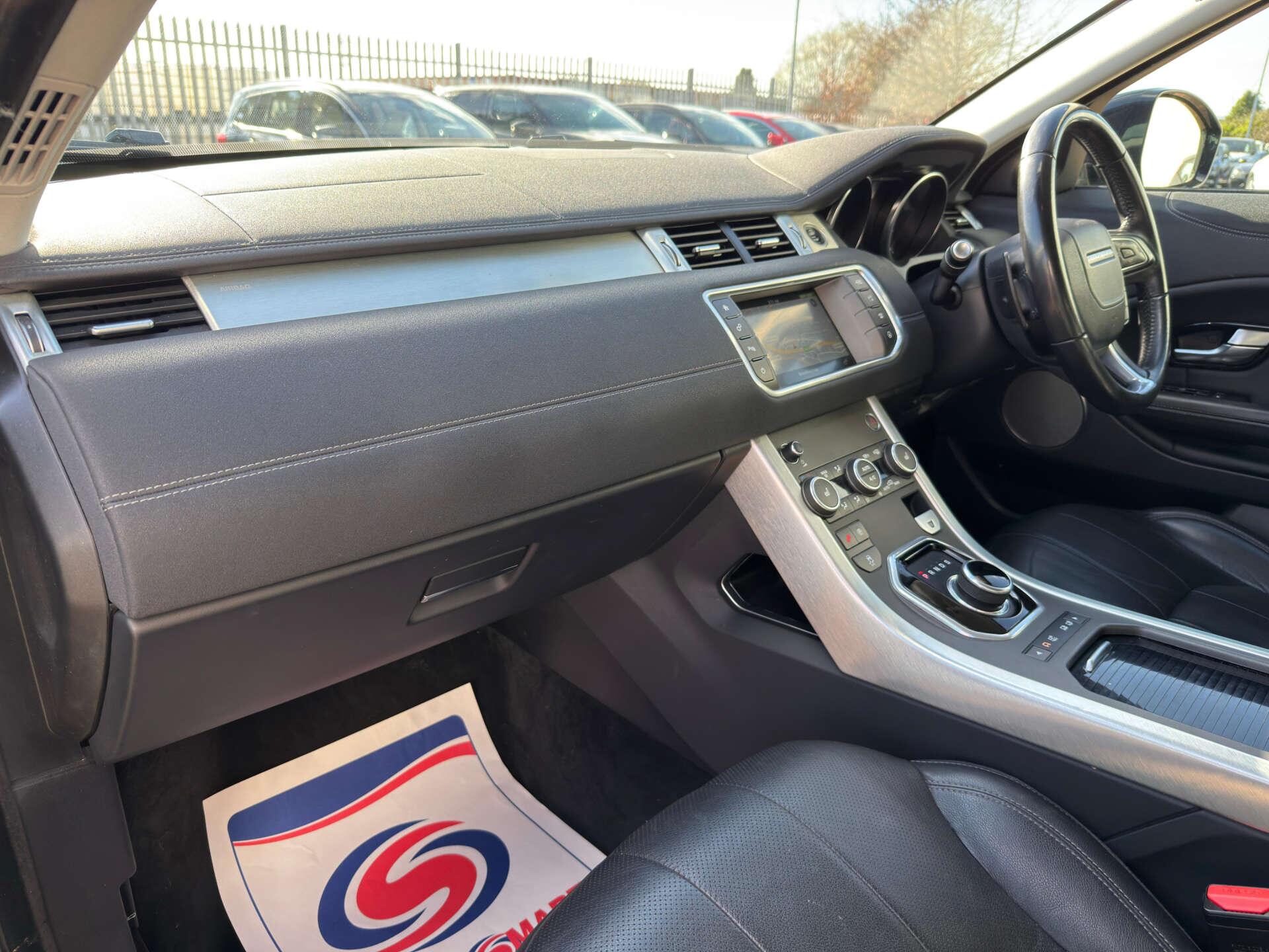 Land Rover Range Rover Evoque view 19