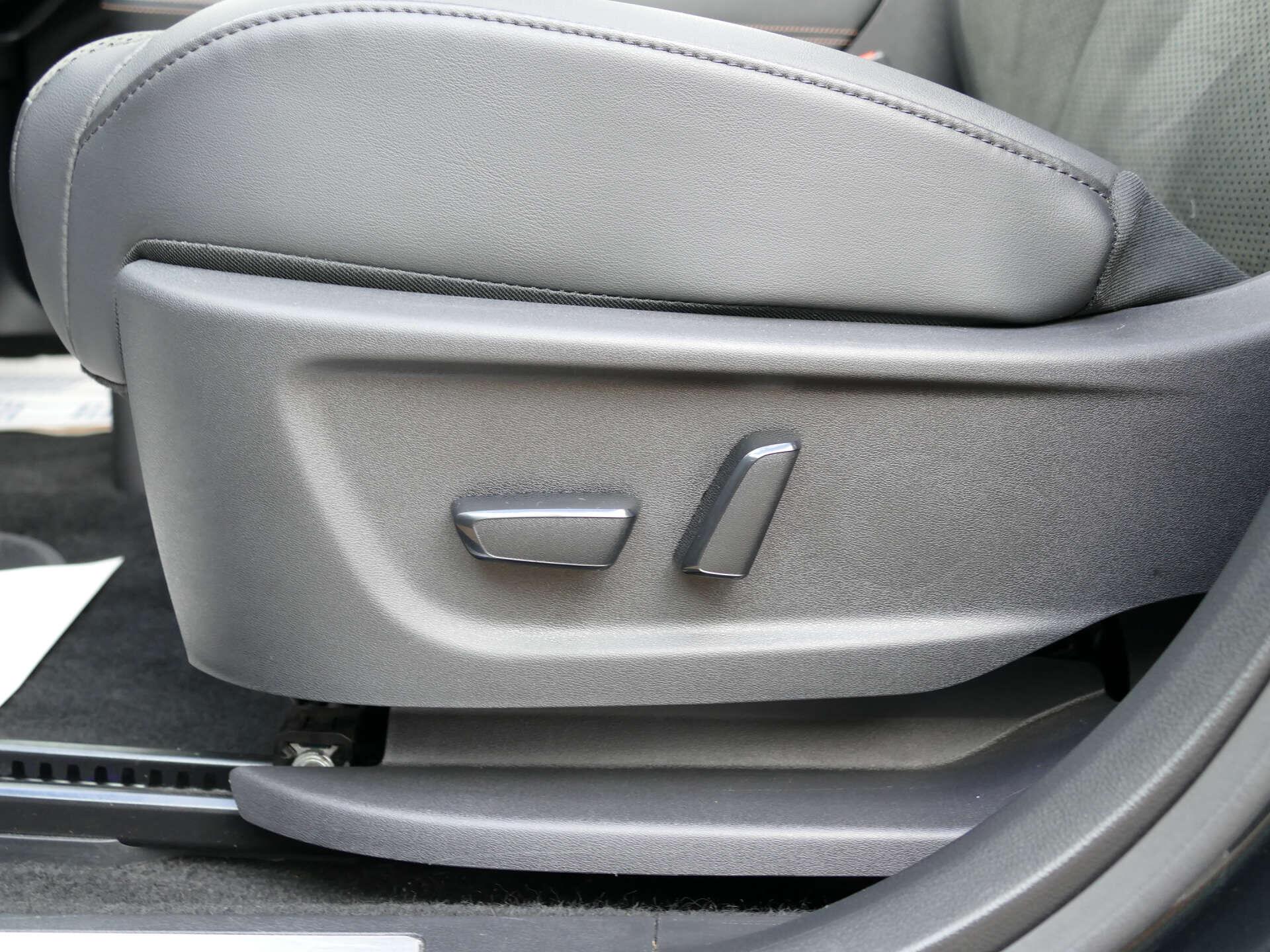Nissan Ariya view 55