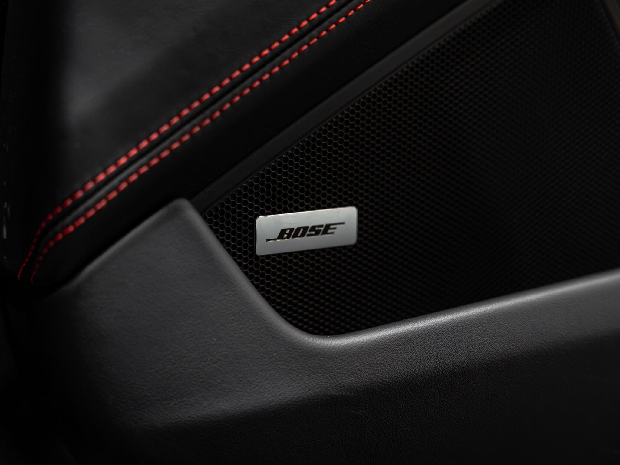 Porsche 911 view 25