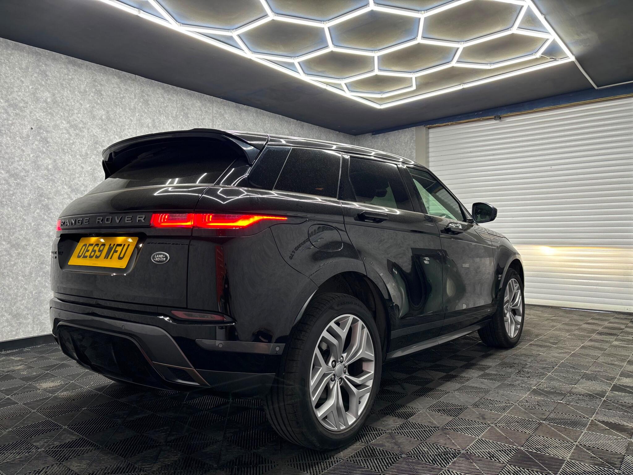 Land Rover Range Rover Evoque view 2
