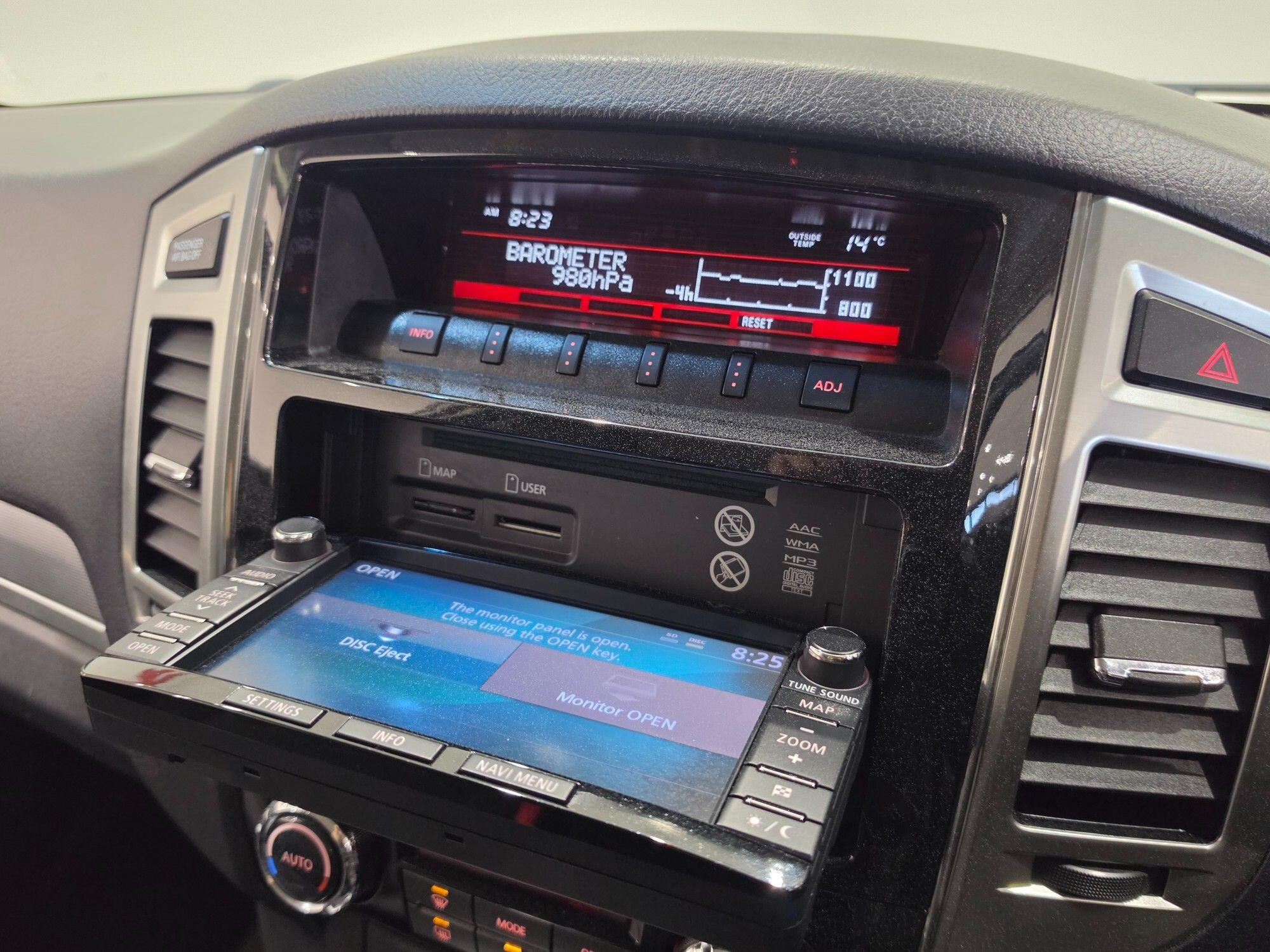 Mitsubishi Shogun view 27